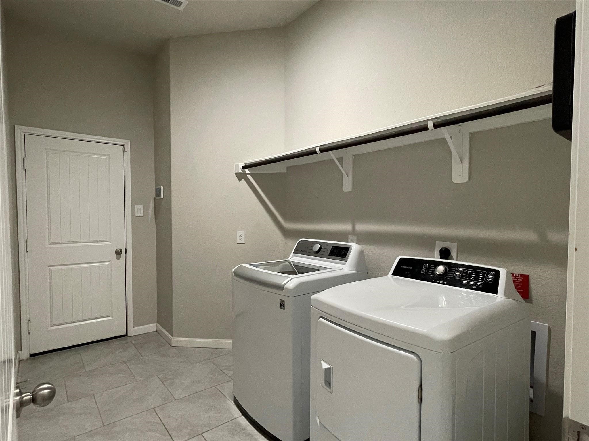 4119 Prairie Landing Lane Property Photo 12