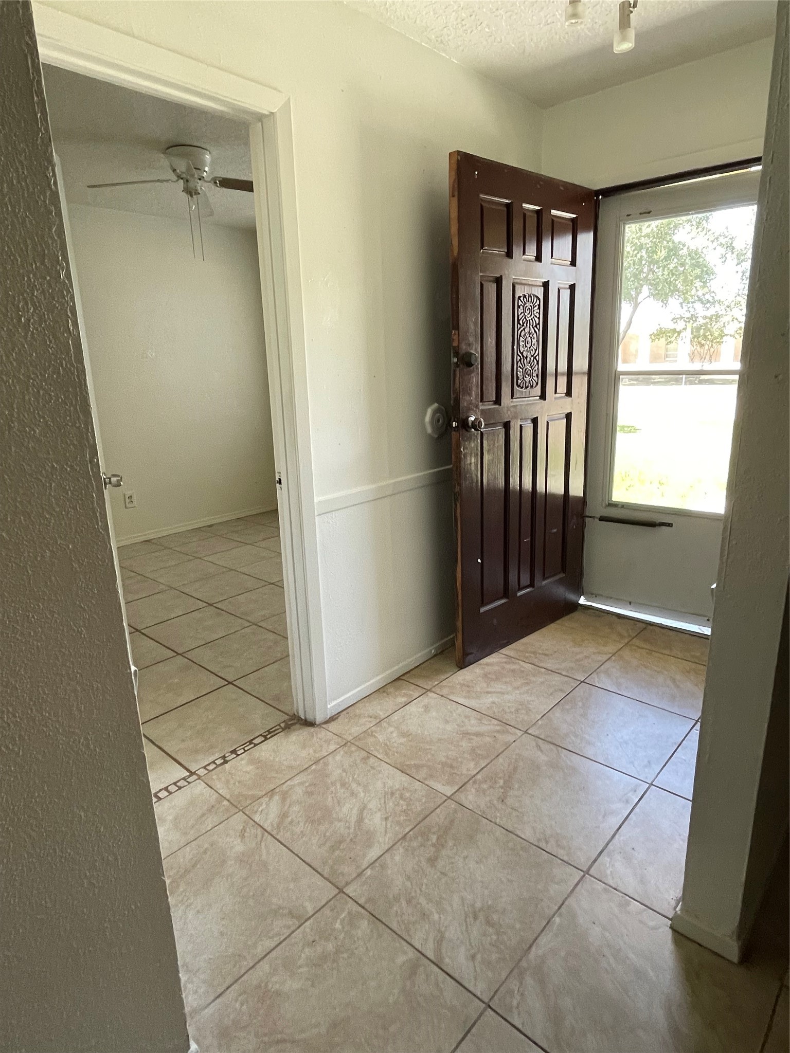 12522 Corning Drive Property Photo 4