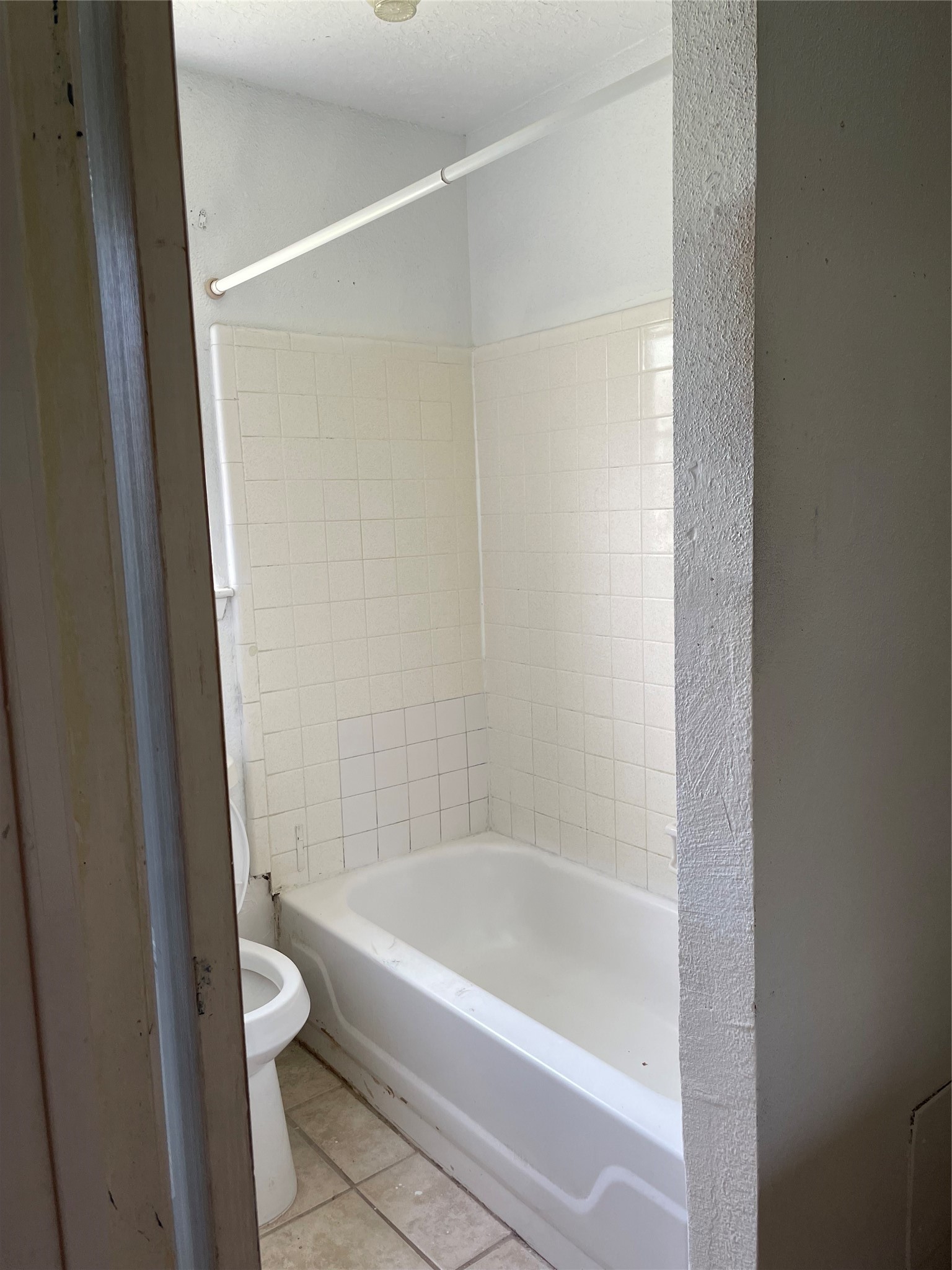 12522 Corning Drive Property Photo 8
