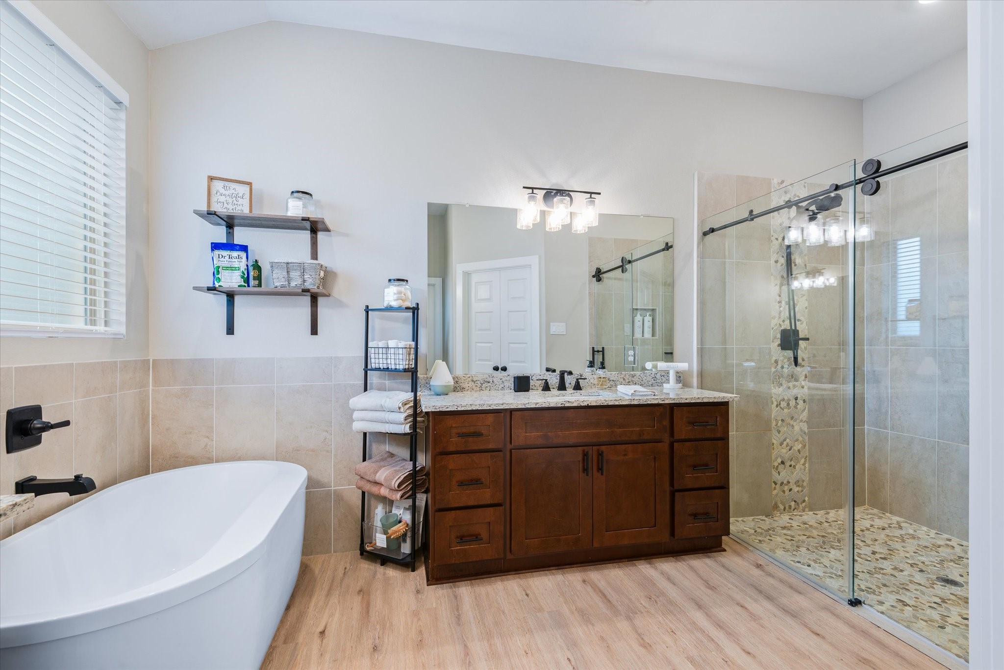 456 Lake Line Drive Property Photo 18
