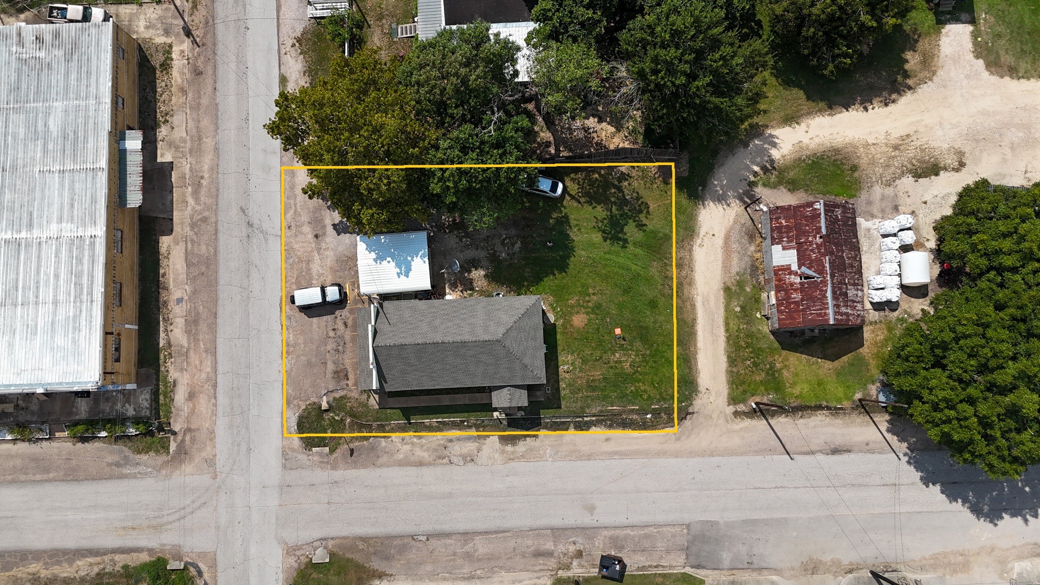 502 Mulcahy Street Property Photo 14