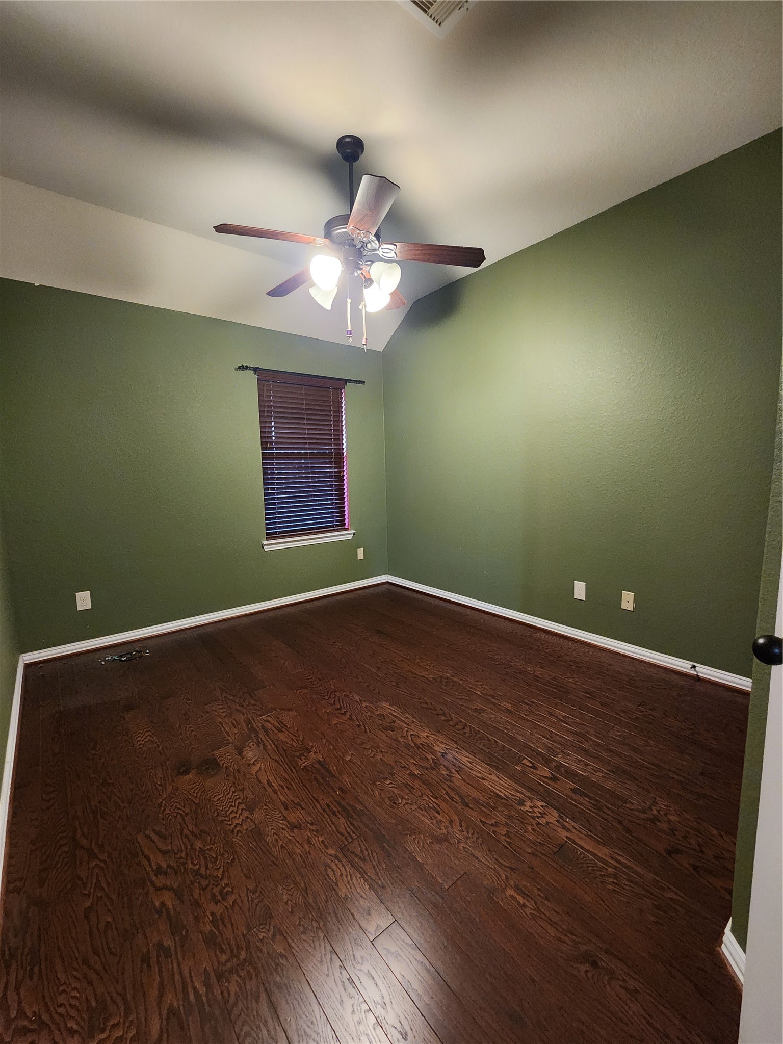 4713 E Meadow Drive Property Photo 17