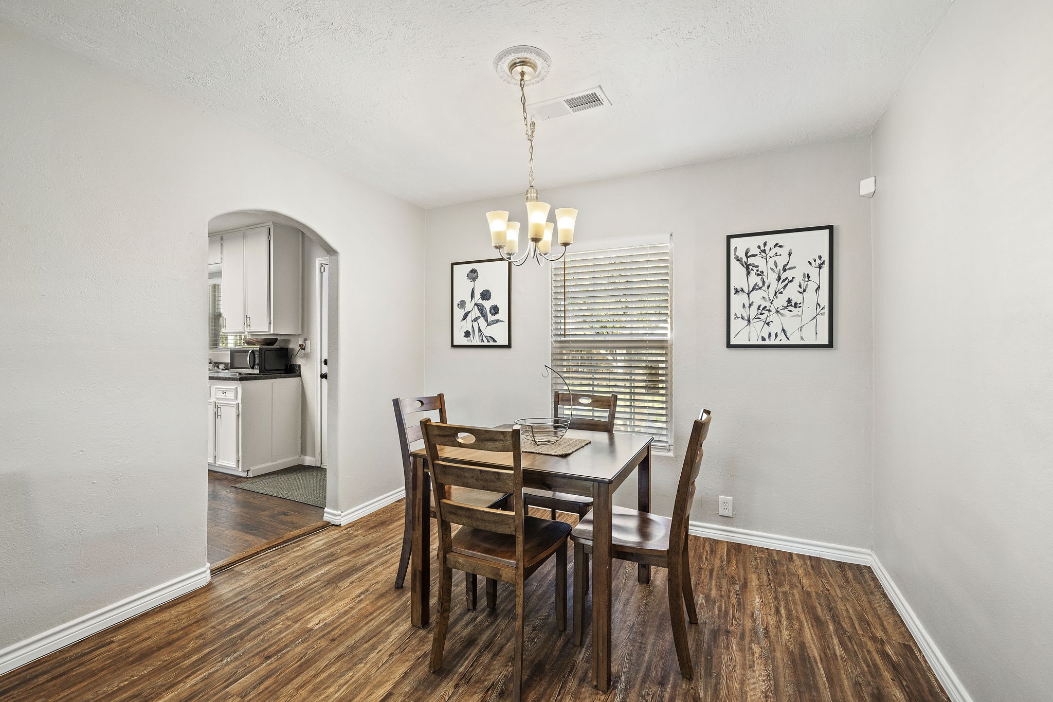 1206 Olive Street Property Photo 8