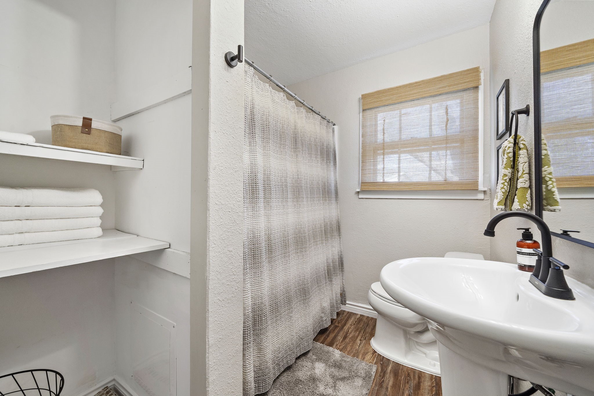 1206 Olive Street Property Photo 12