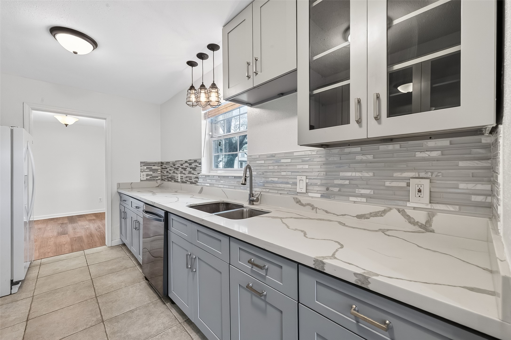 500 N Post Oak Lane Property Photo 17