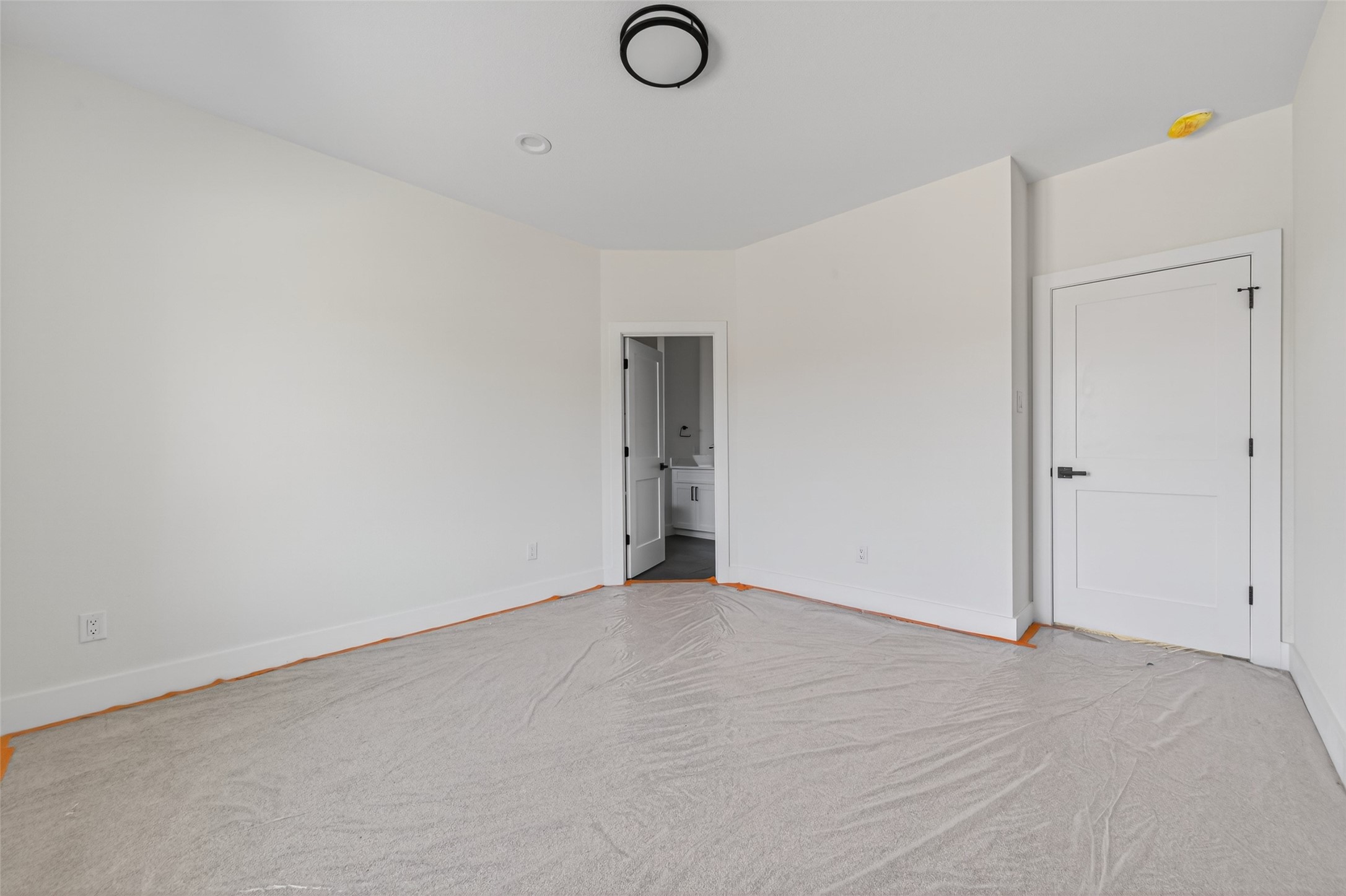 12307 New Jordan Lane Property Photo 25