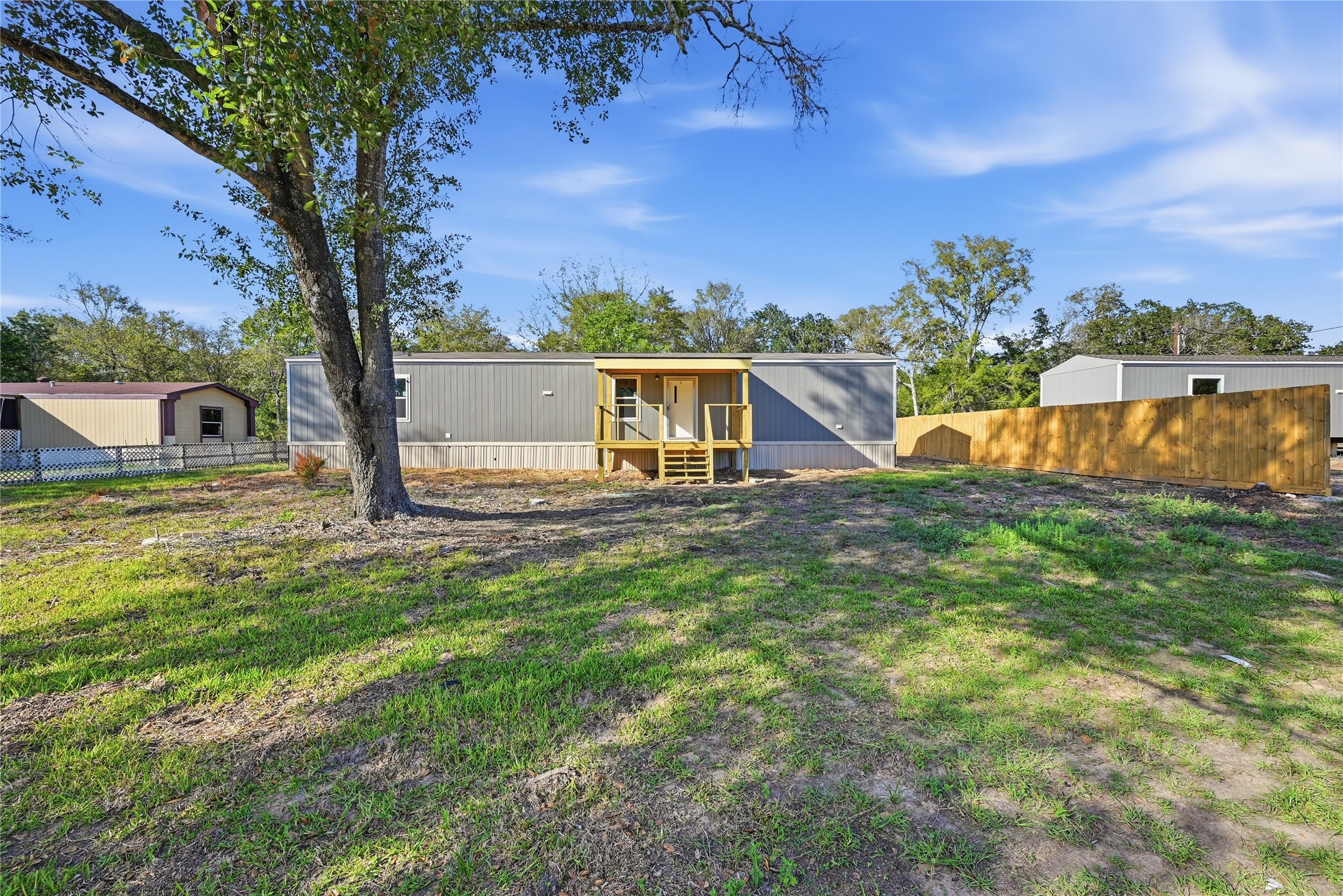 38904 West Drive Property Photo 2