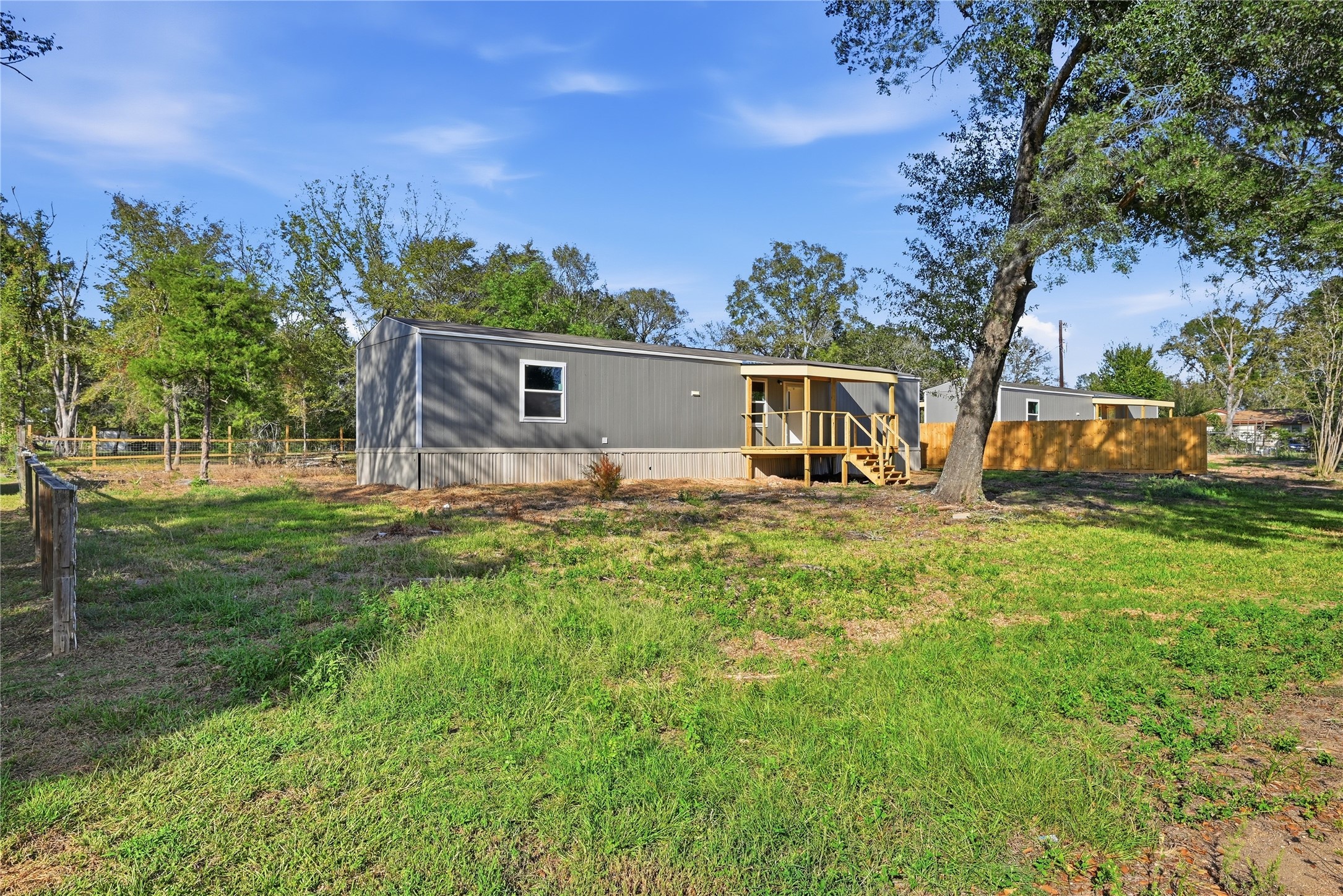 38904 West Drive Property Photo 3