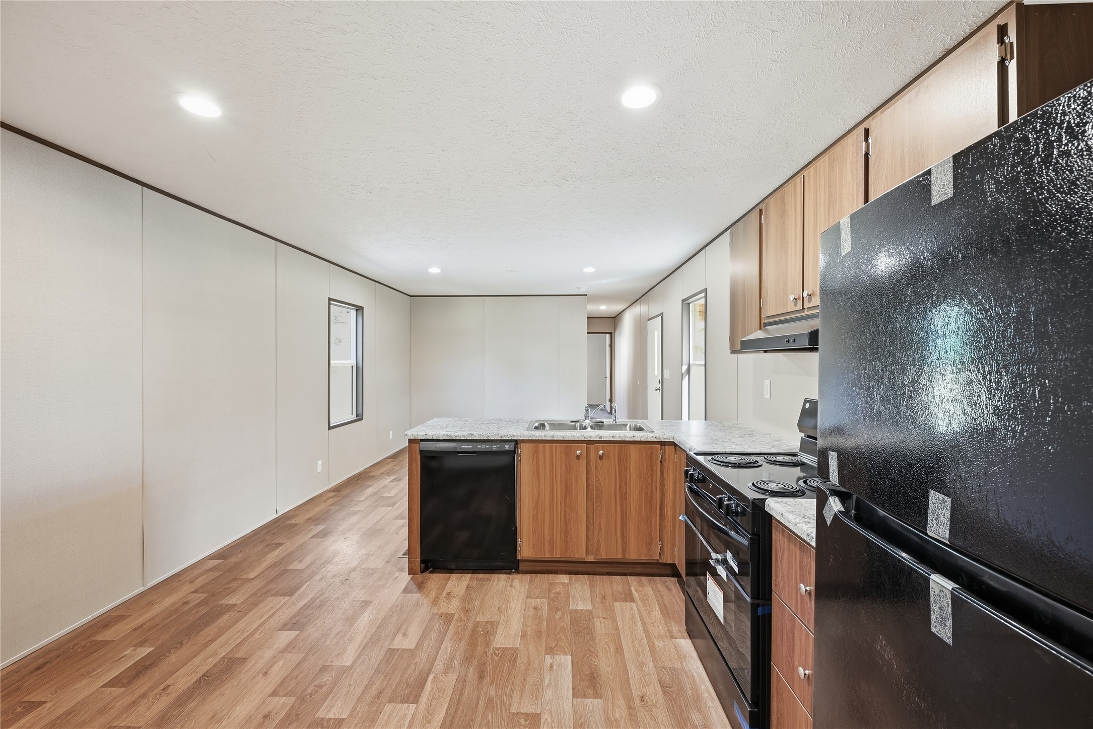 38904 West Drive Property Photo 12