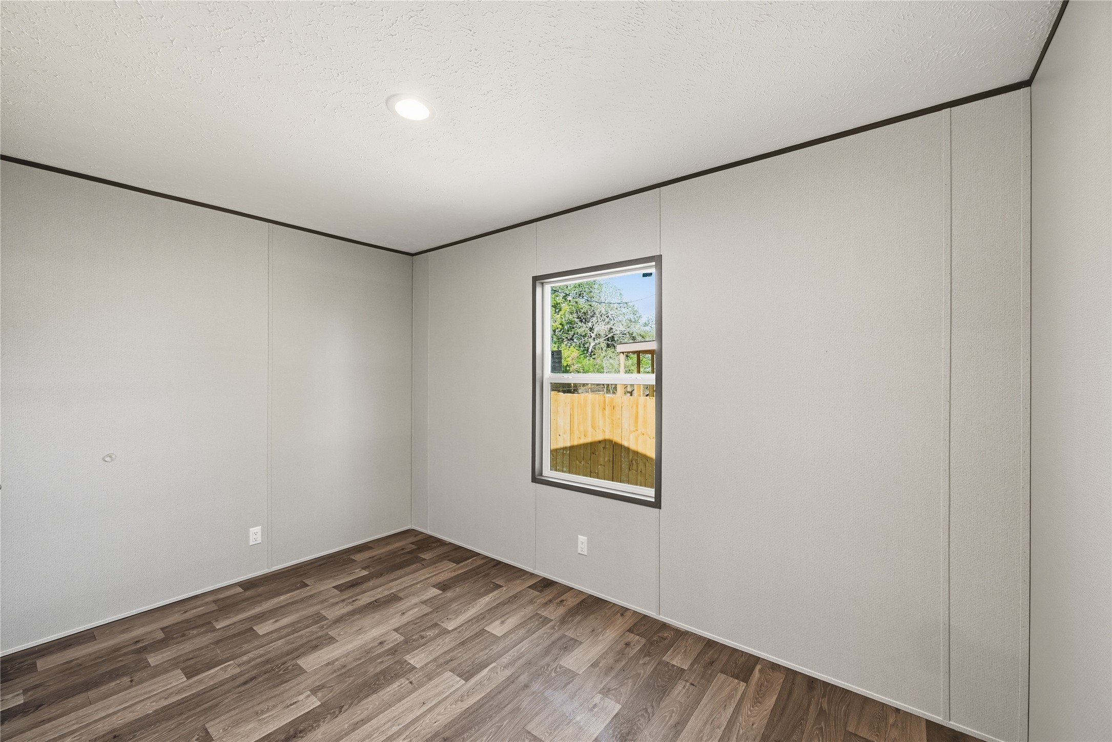 38904 West Drive Property Photo 15