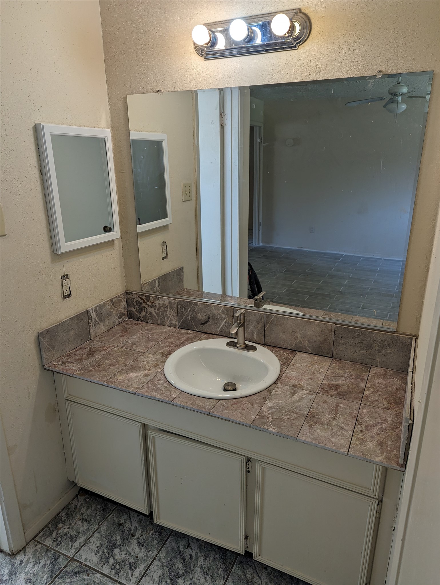 7543 Andiron Ci Property Photo 5