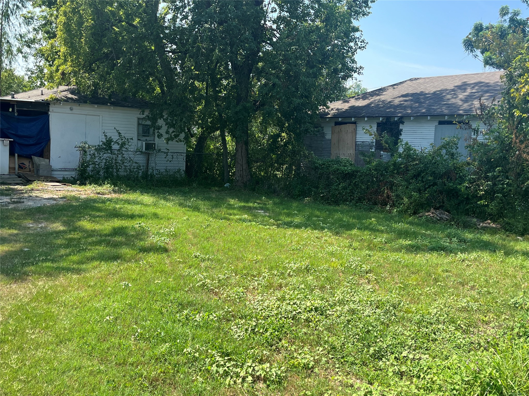 3620 Farmer Street Property Photo 5