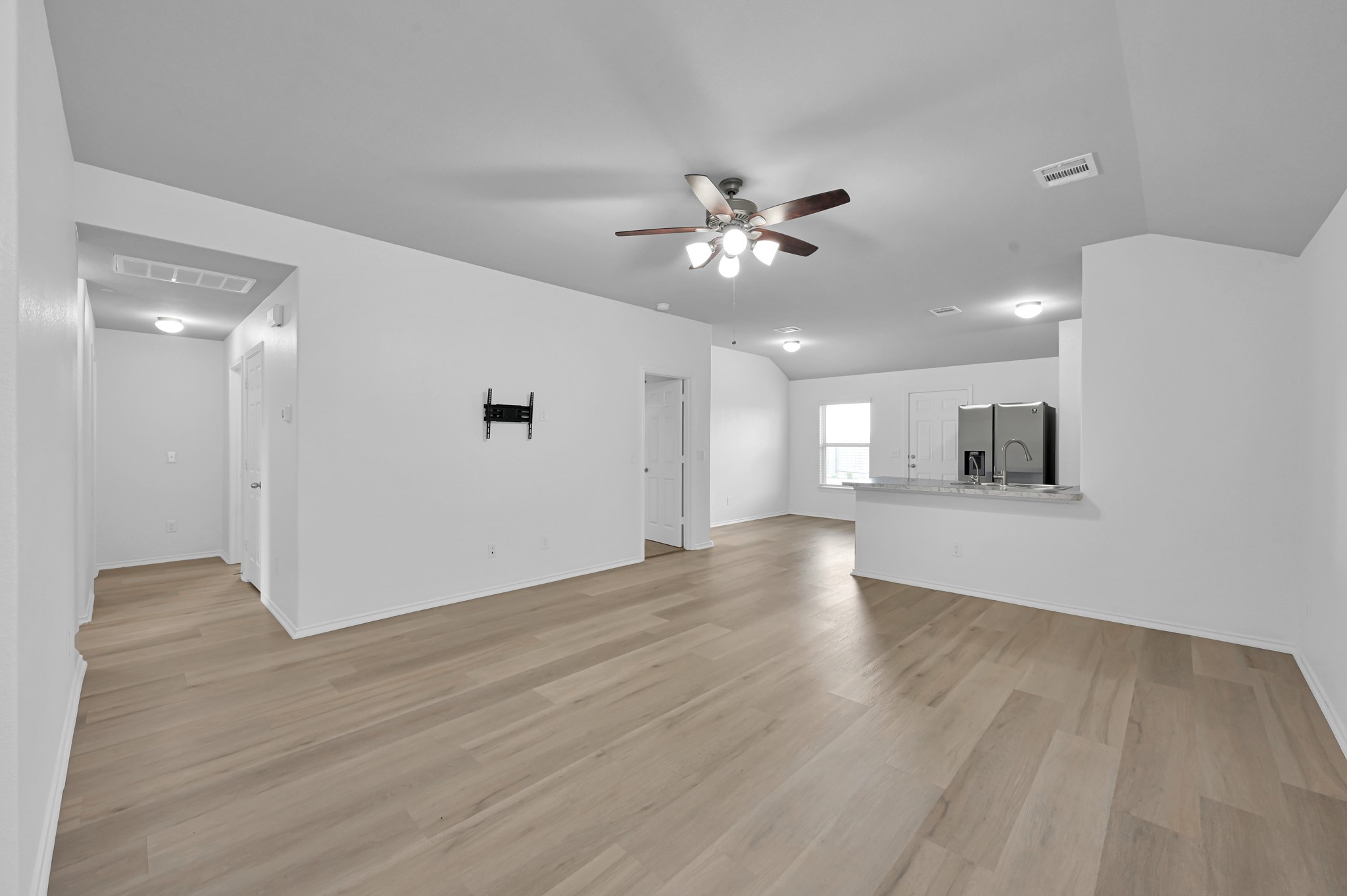 21011 Twining Rose Lane Property Photo 4