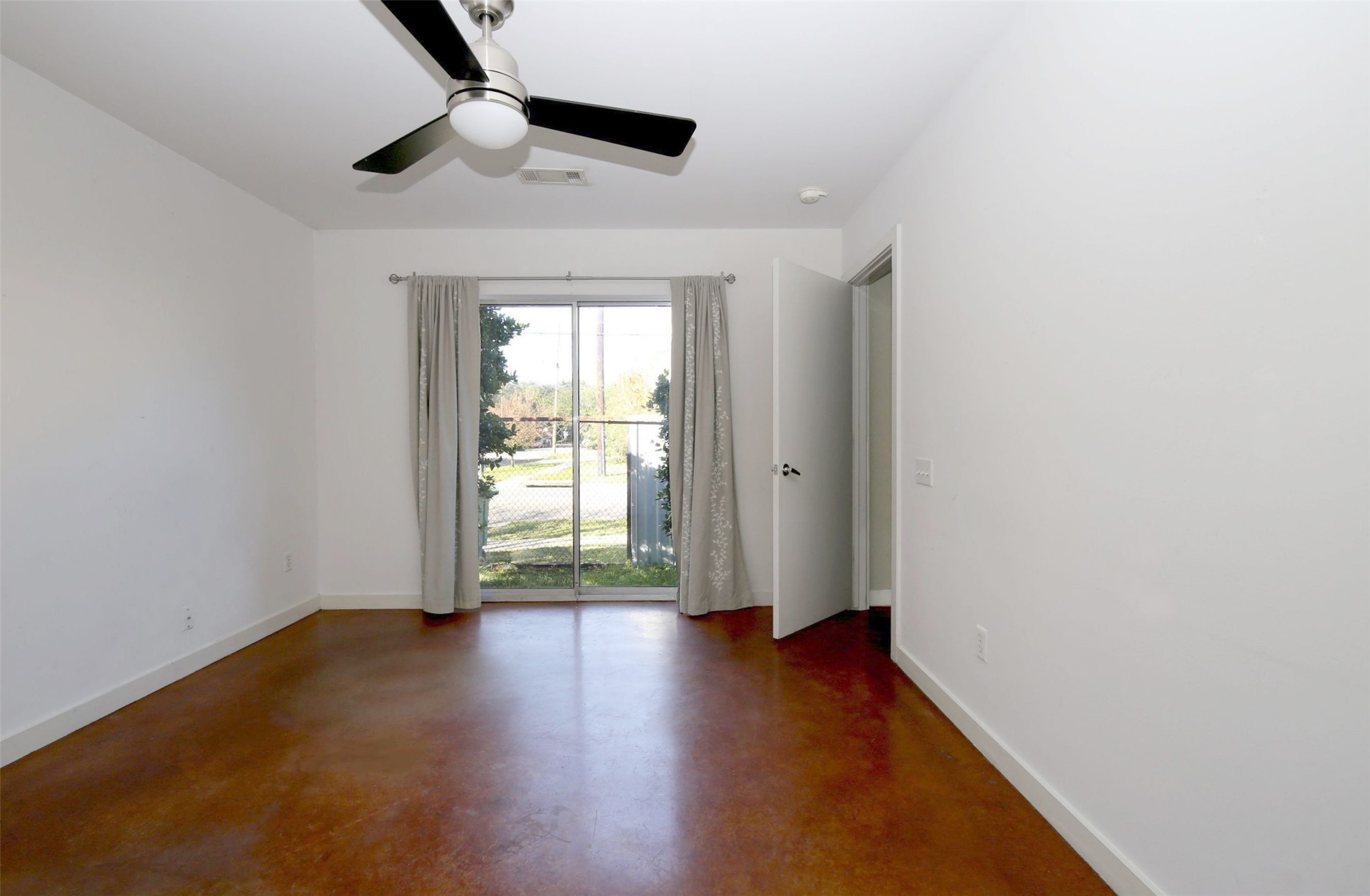 2819 Crawford Property Photo 20