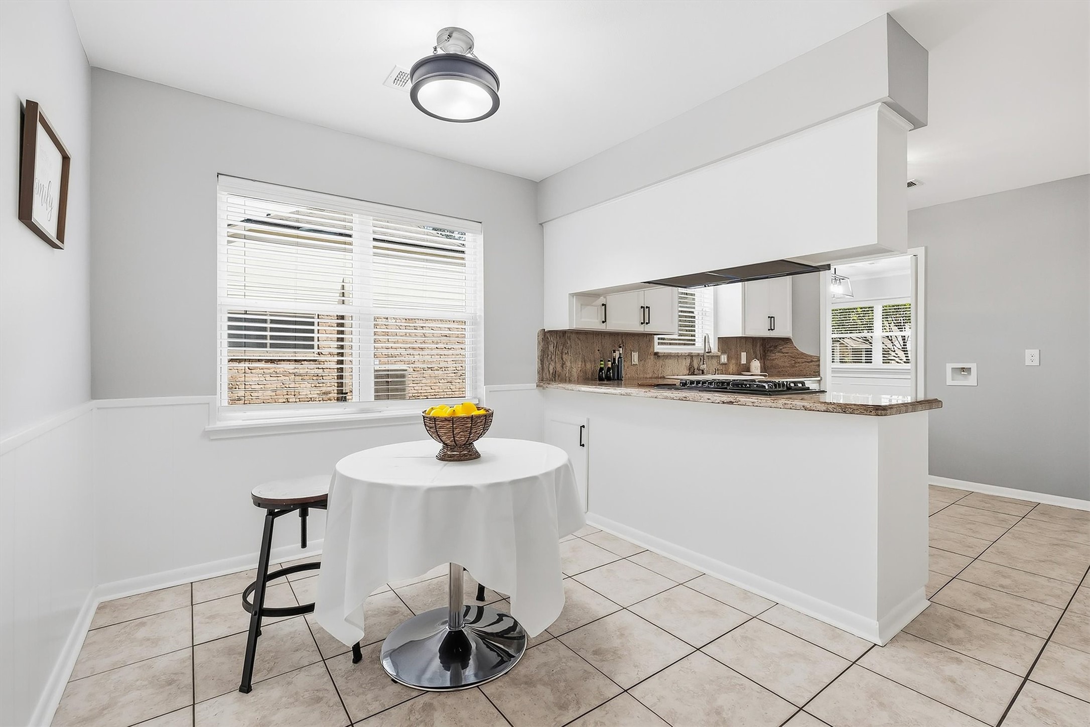 2503 Moss Hill Drive Property Photo 15