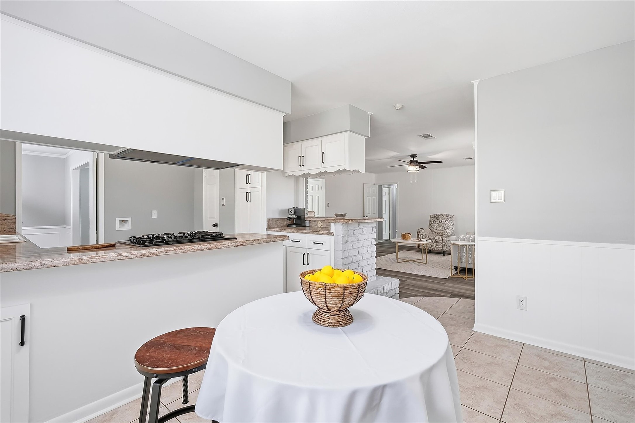 2503 Moss Hill Drive Property Photo 16