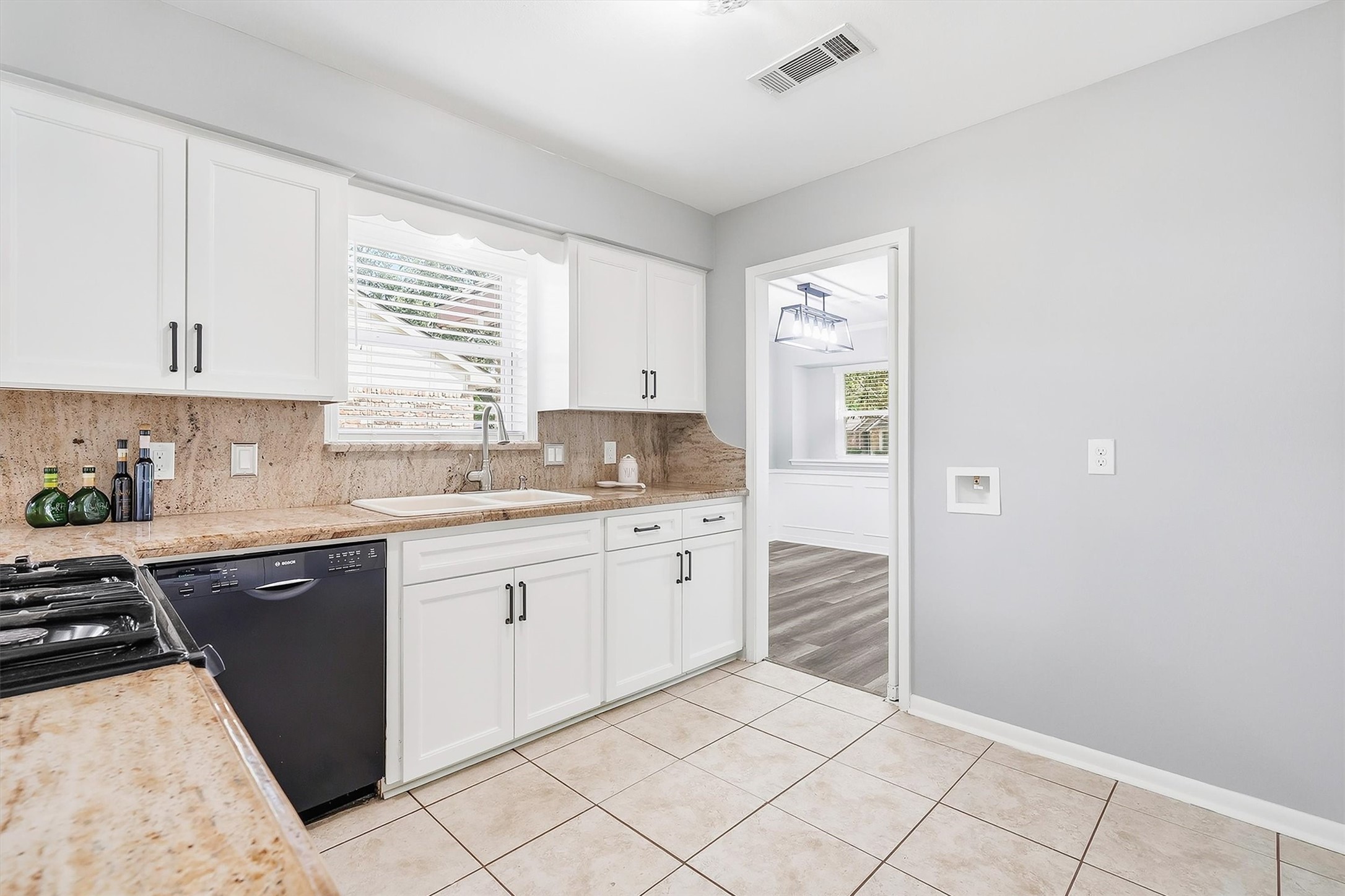 2503 Moss Hill Drive Property Photo 18