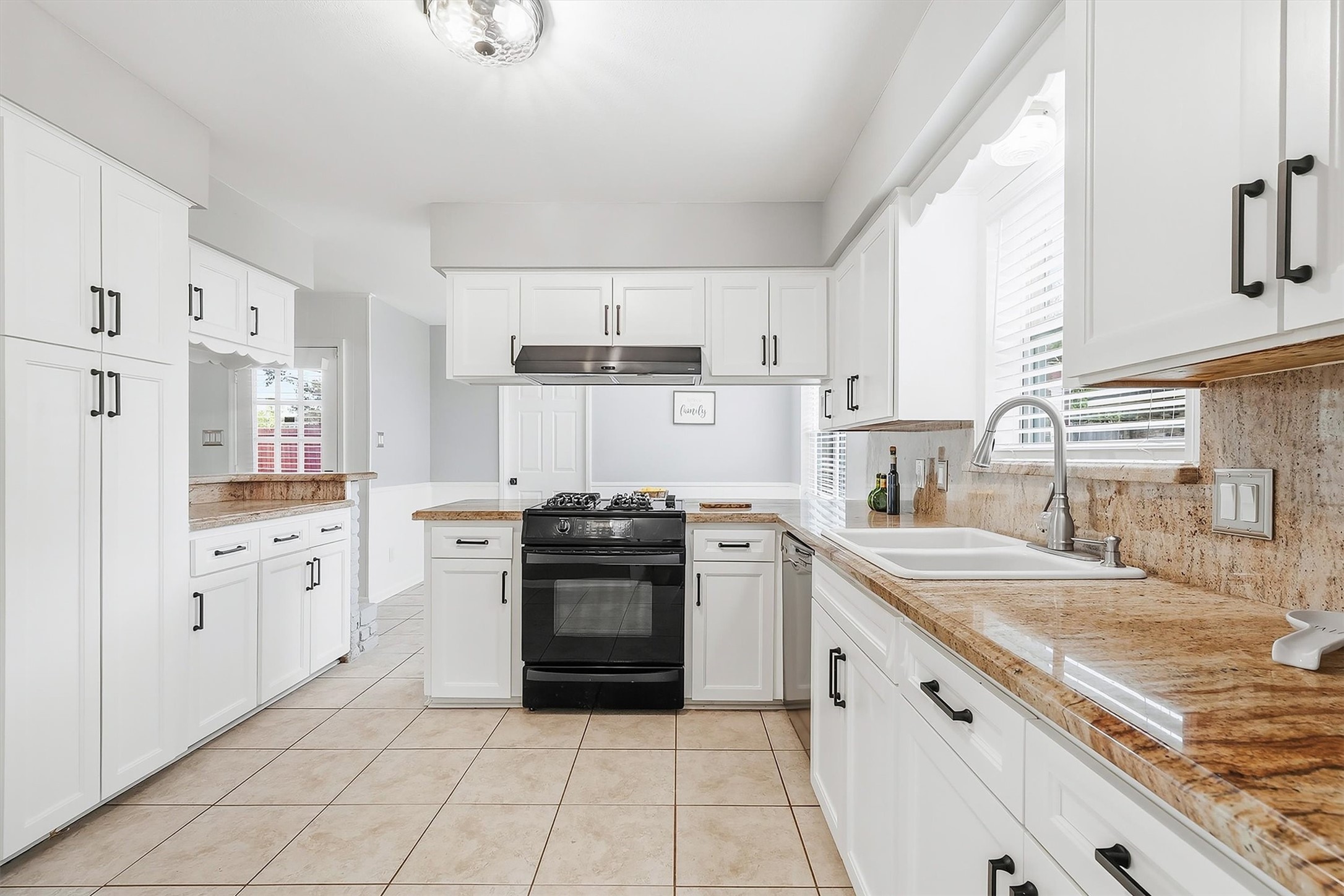 2503 Moss Hill Drive Property Photo 21