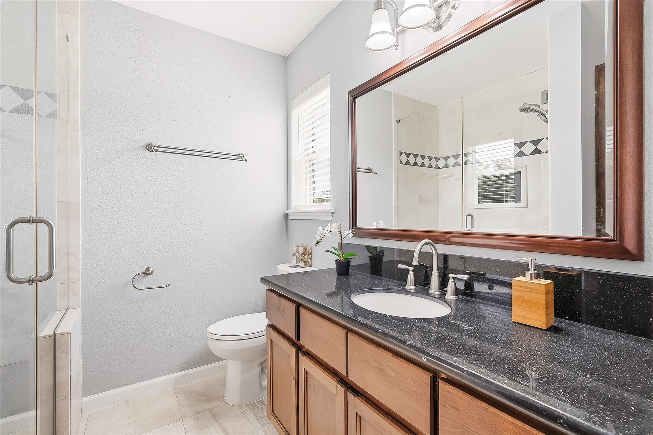 2503 Moss Hill Drive Property Photo 27