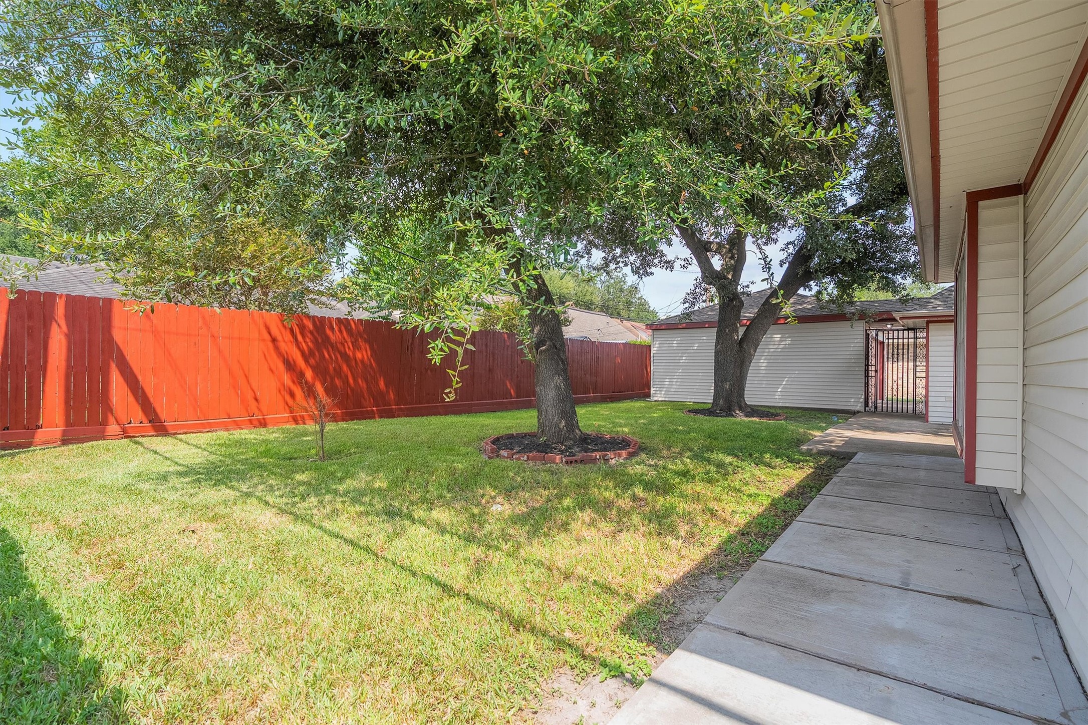 2503 Moss Hill Drive Property Photo 34