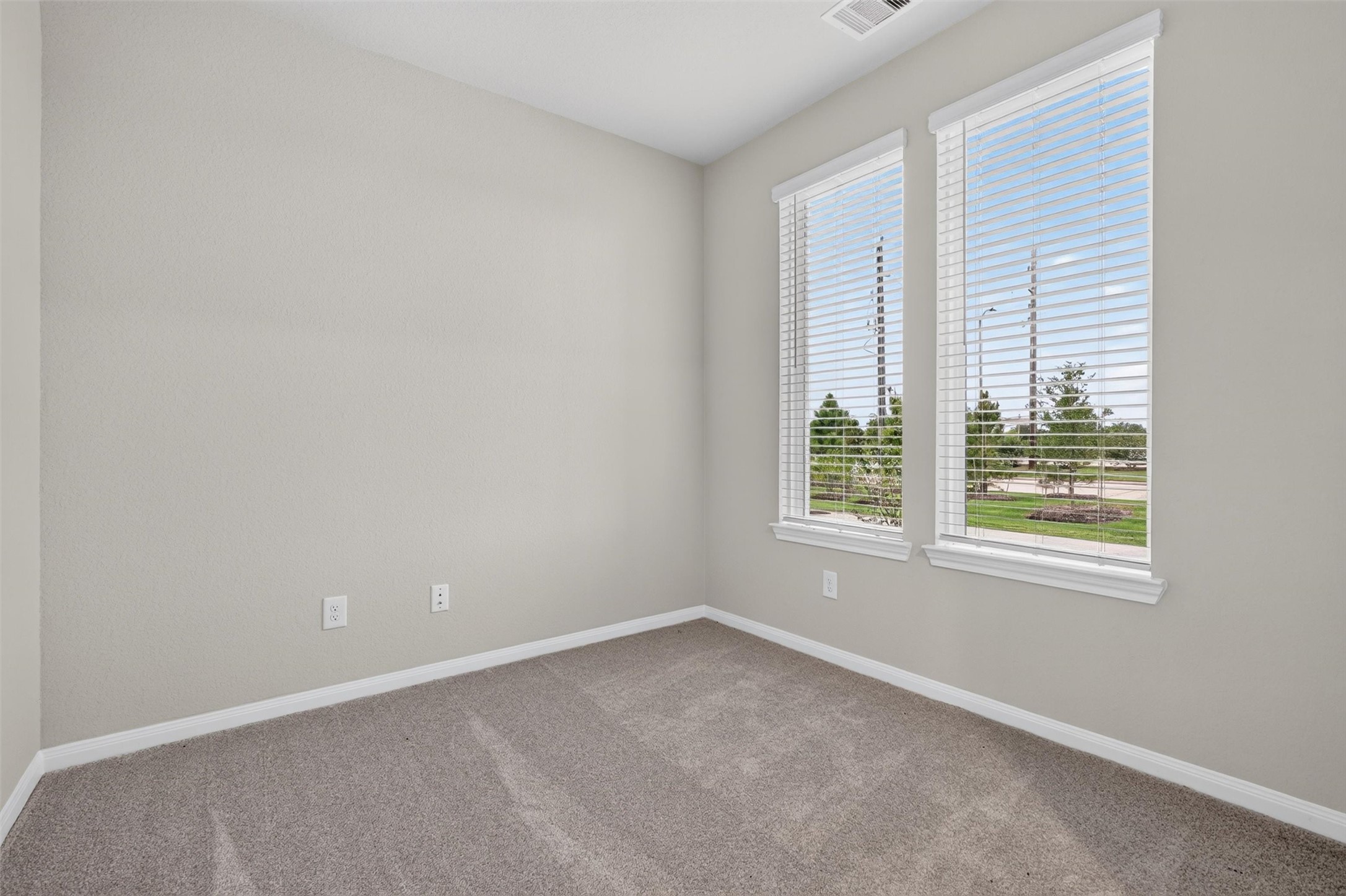 6427 Prospect Oaks Parkway Property Photo 14
