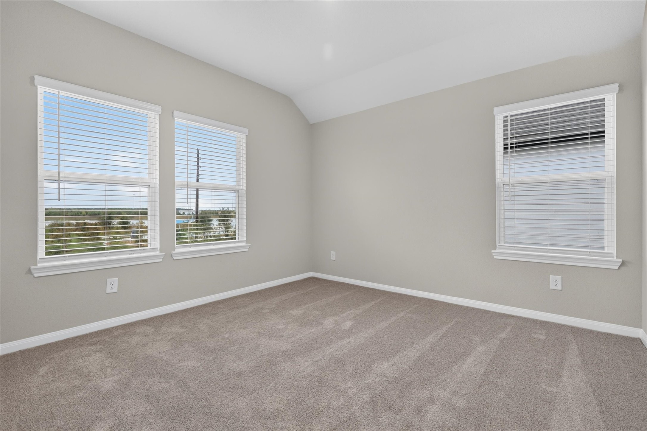 6427 Prospect Oaks Parkway Property Photo 32