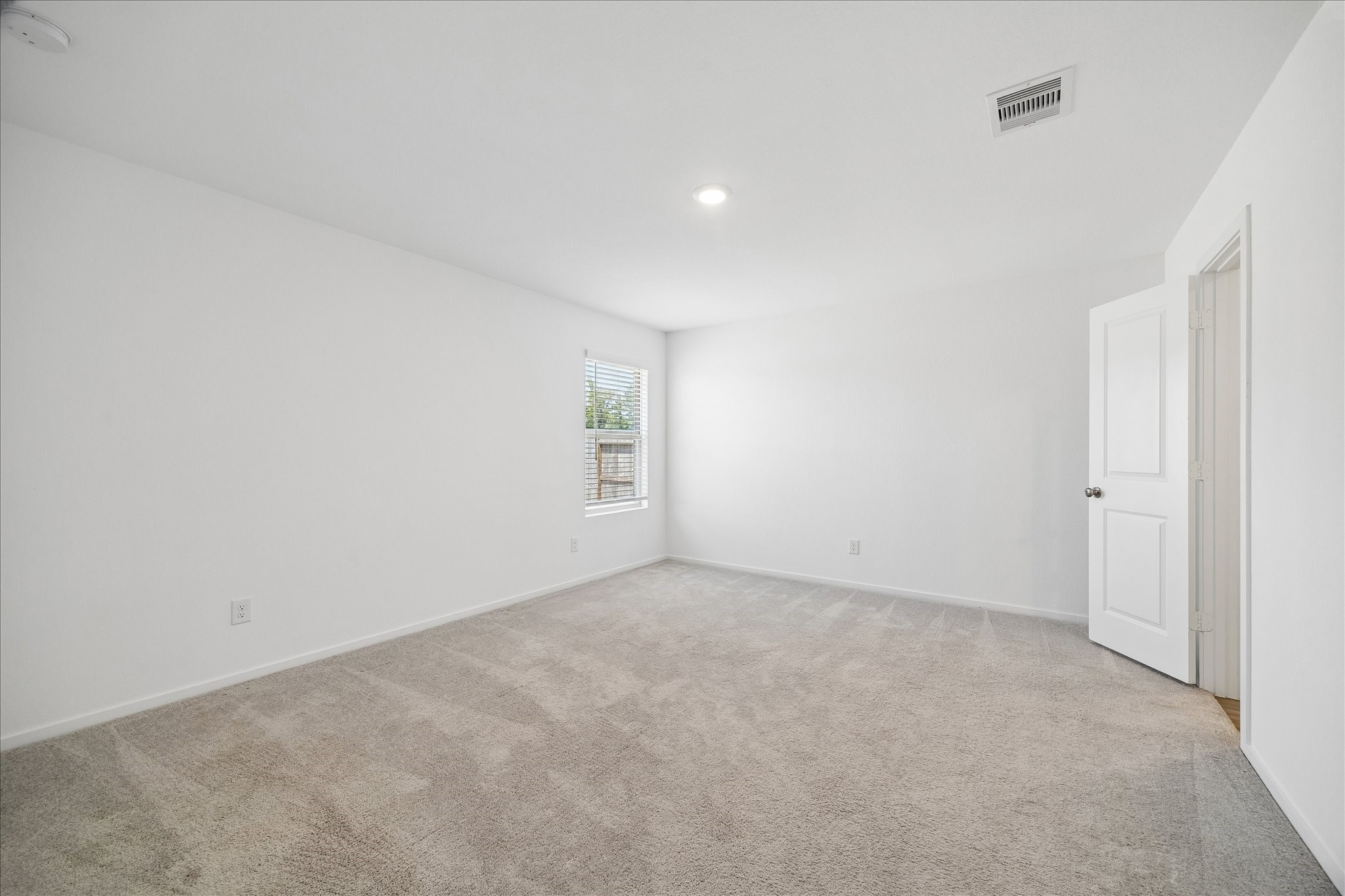 21583 Casavatore Dr Property Photo 7