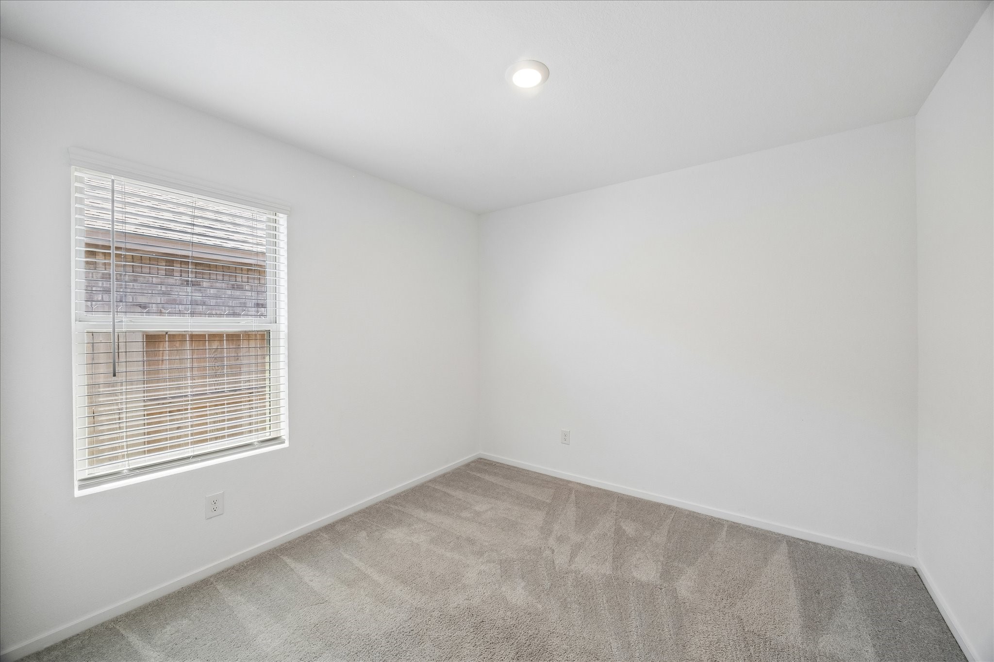 21583 Casavatore Dr Property Photo 15