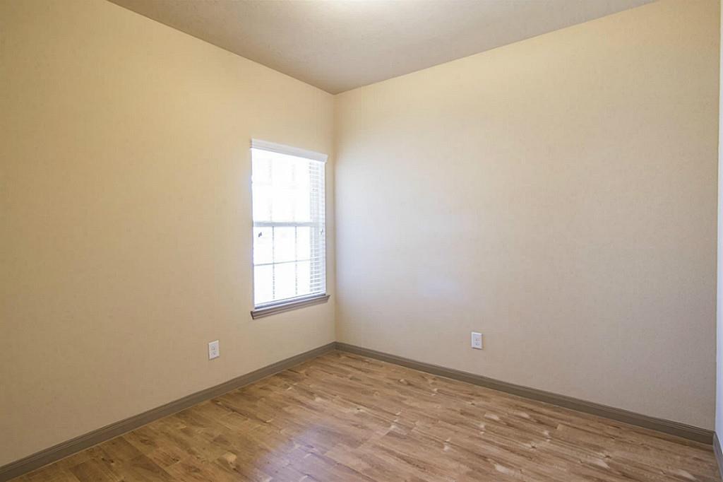 5750 Kyle Cove Drive Property Photo 15