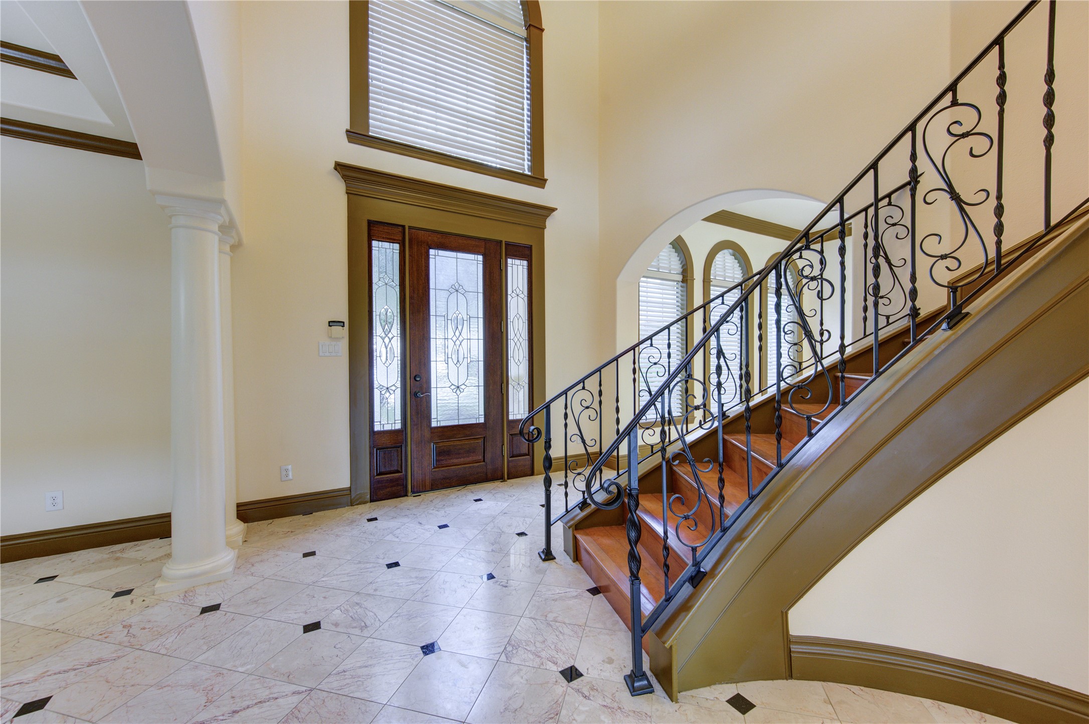 5207 Eagle Pointe Court Property Photo 6