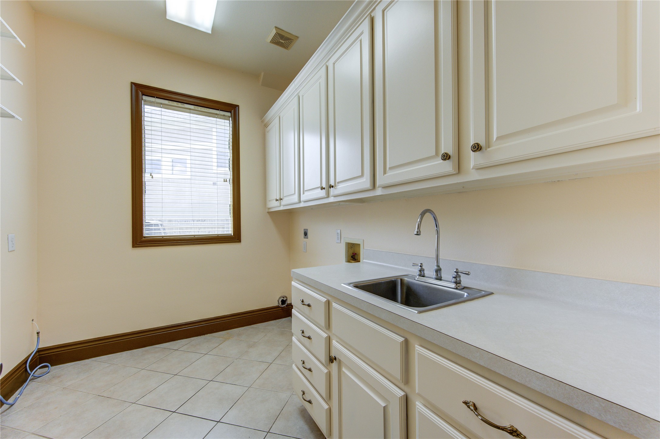 5207 Eagle Pointe Court Property Photo 11