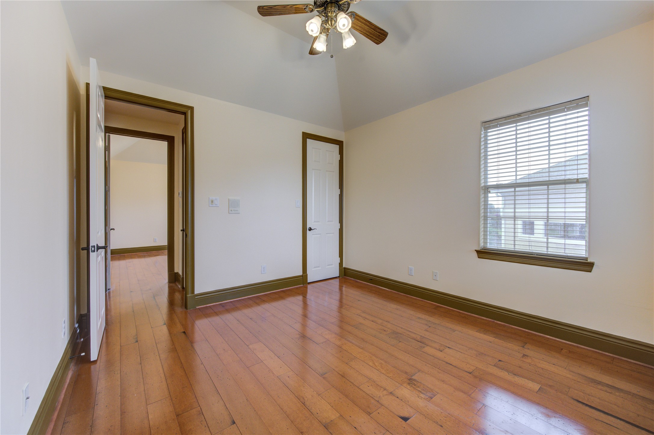5207 Eagle Pointe Court Property Photo 36