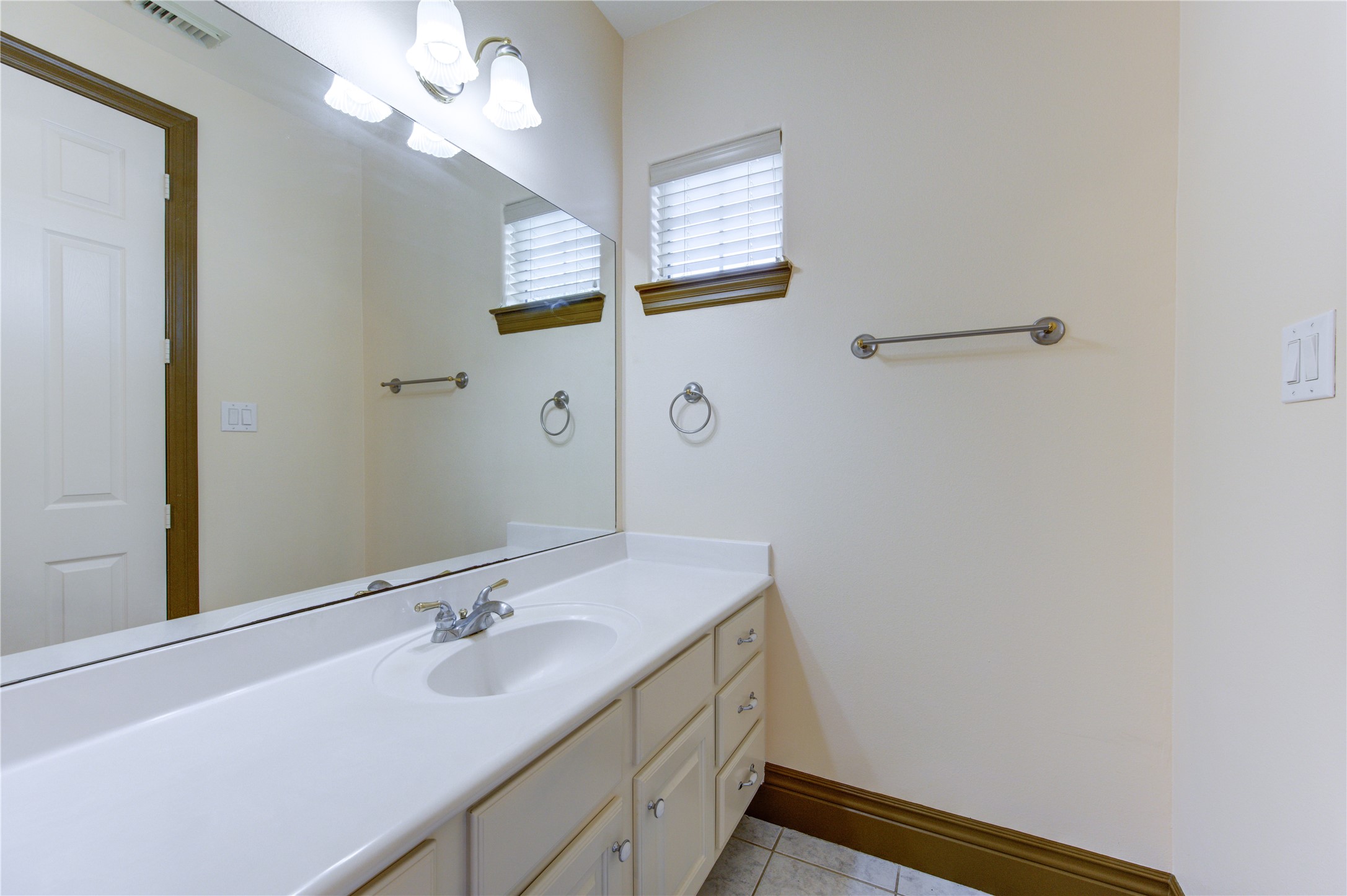 5207 Eagle Pointe Court Property Photo 37