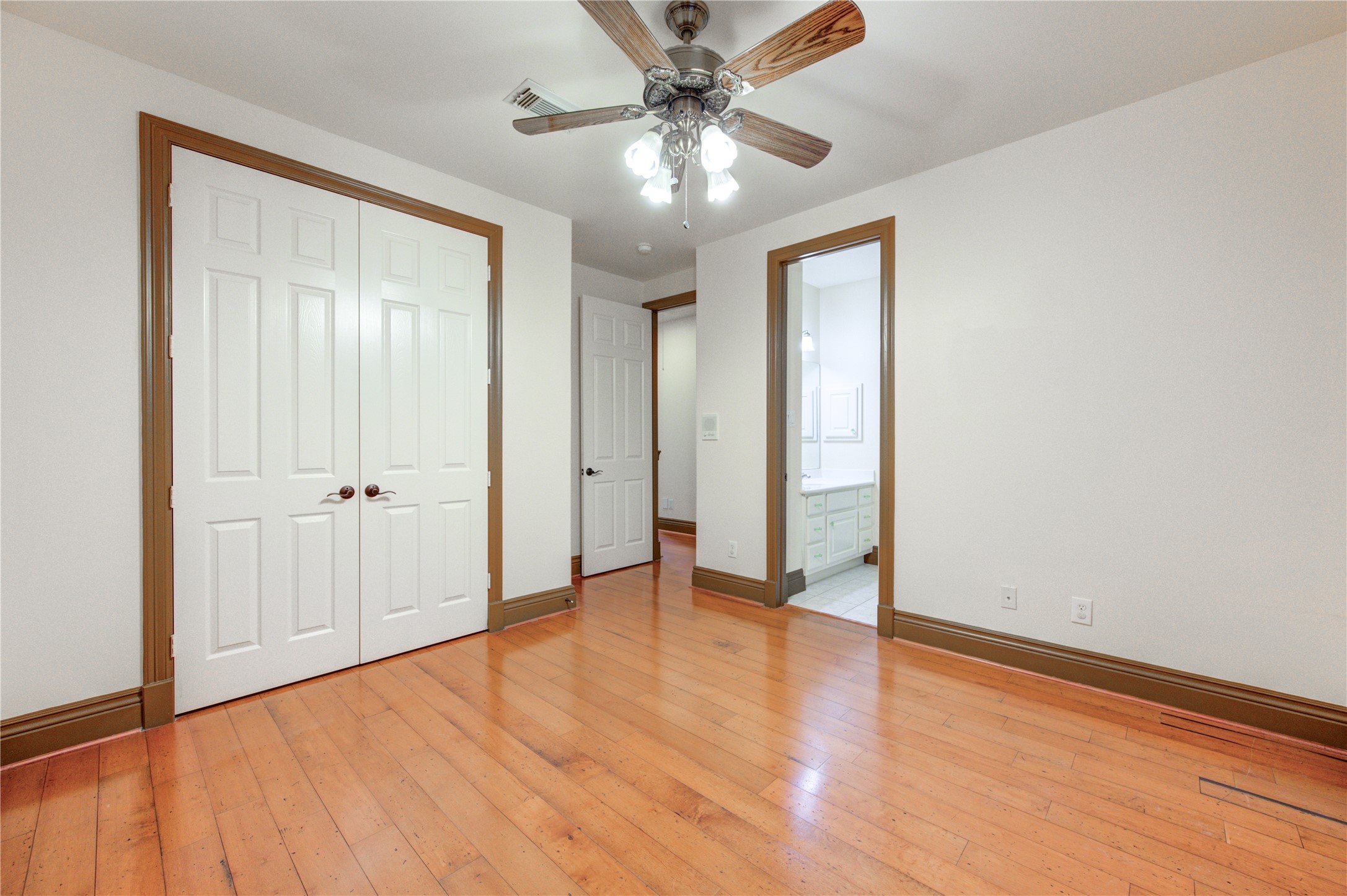 5207 Eagle Pointe Court Property Photo 39