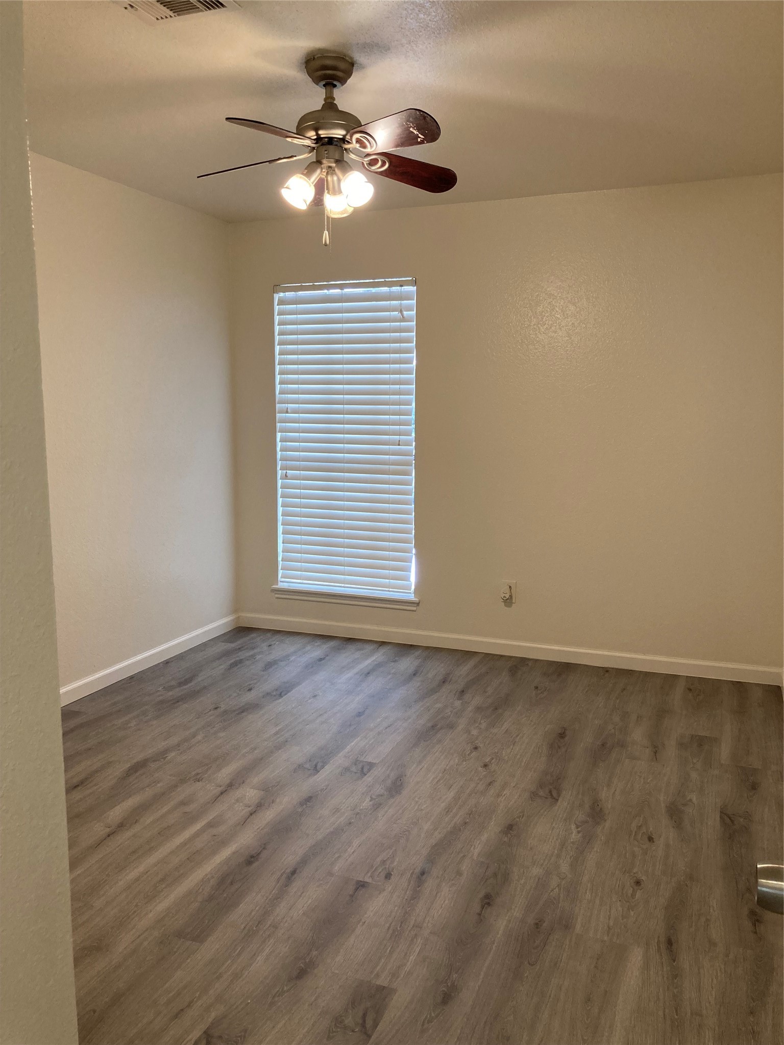 5008 Rockland Drive Property Photo 11