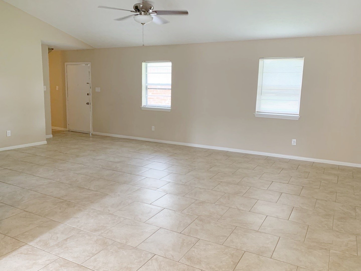 2334 Marble Falls Drive Property Photo 2