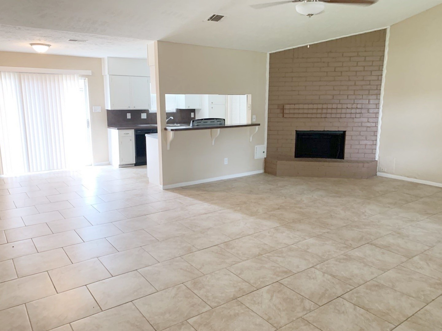 2334 Marble Falls Drive Property Photo 4