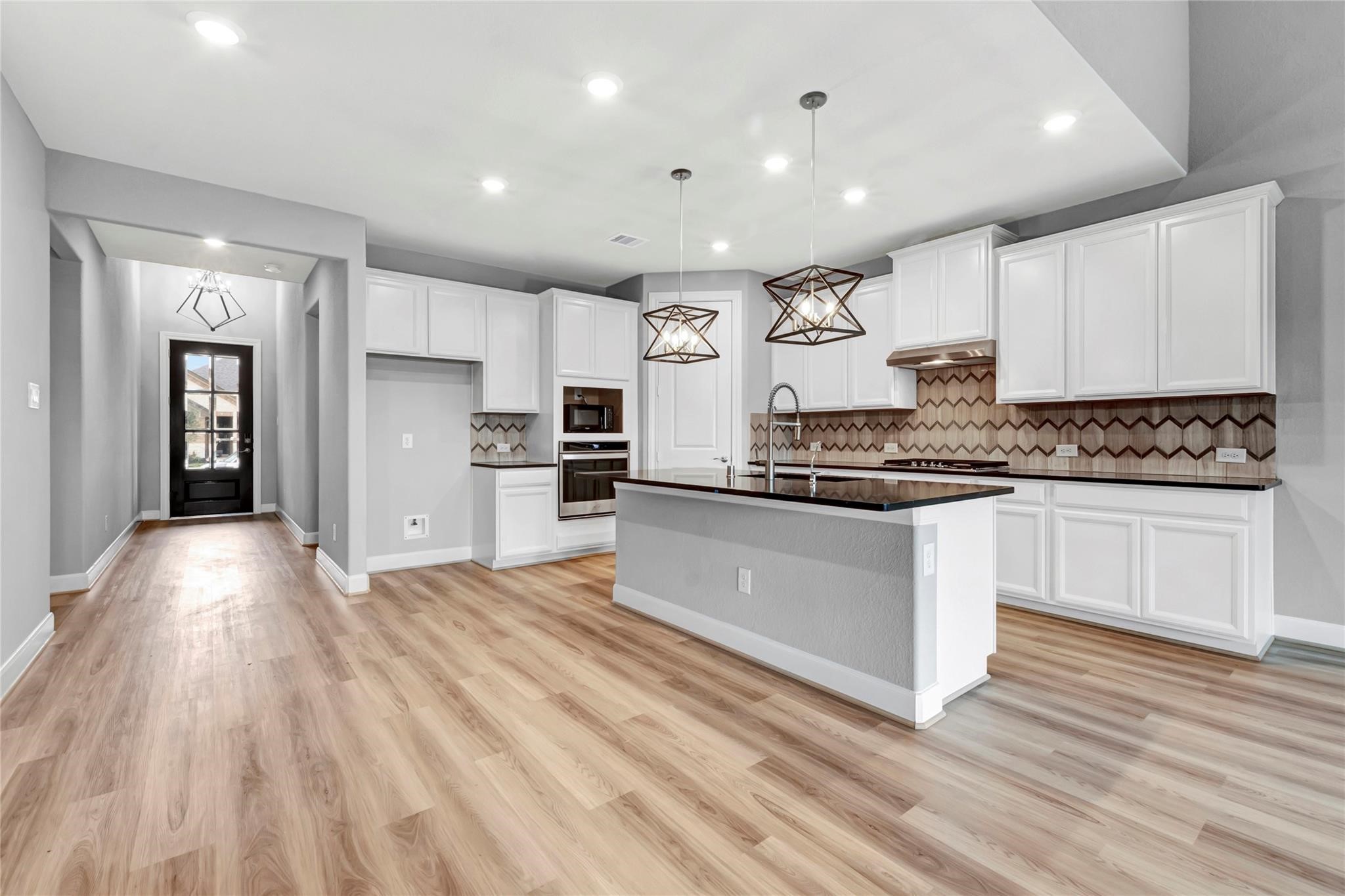 11211 Stirton Drive Property Photo 11