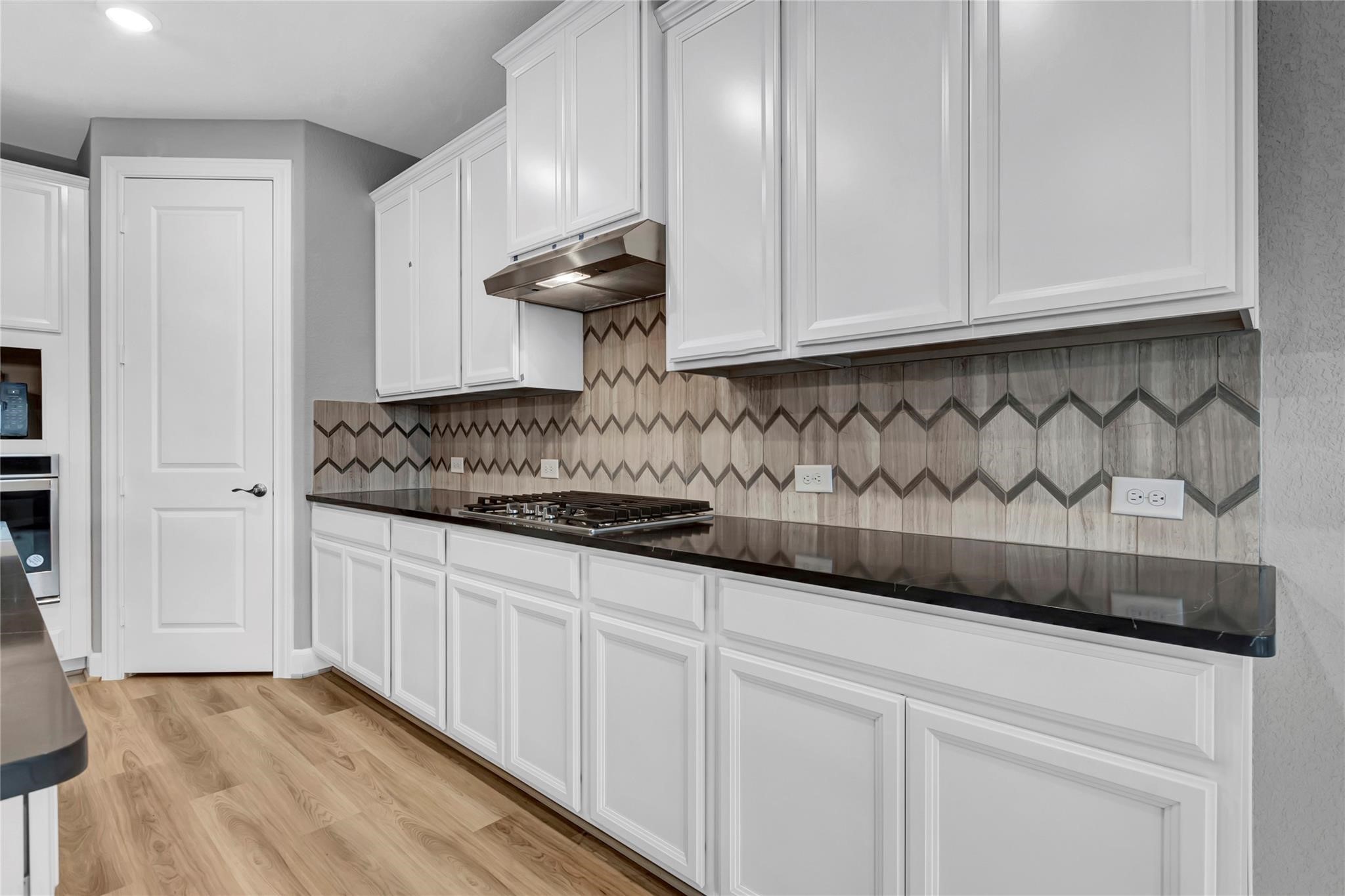 11211 Stirton Drive Property Photo 12