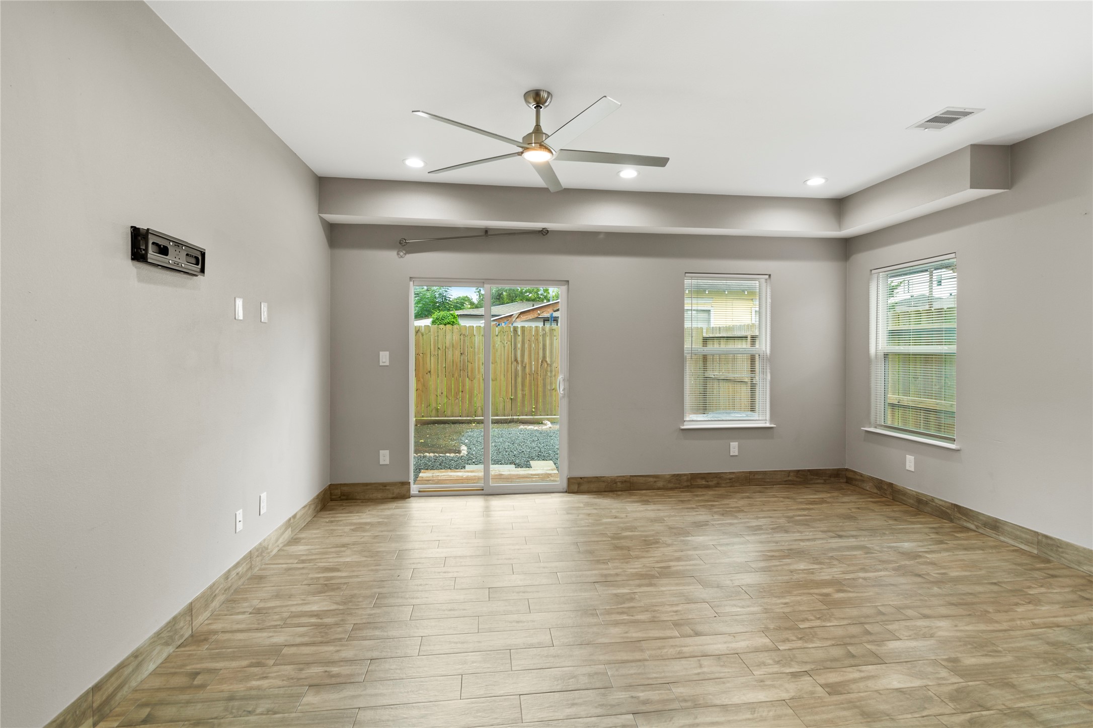 3923 Yale Street B Property Photo 15