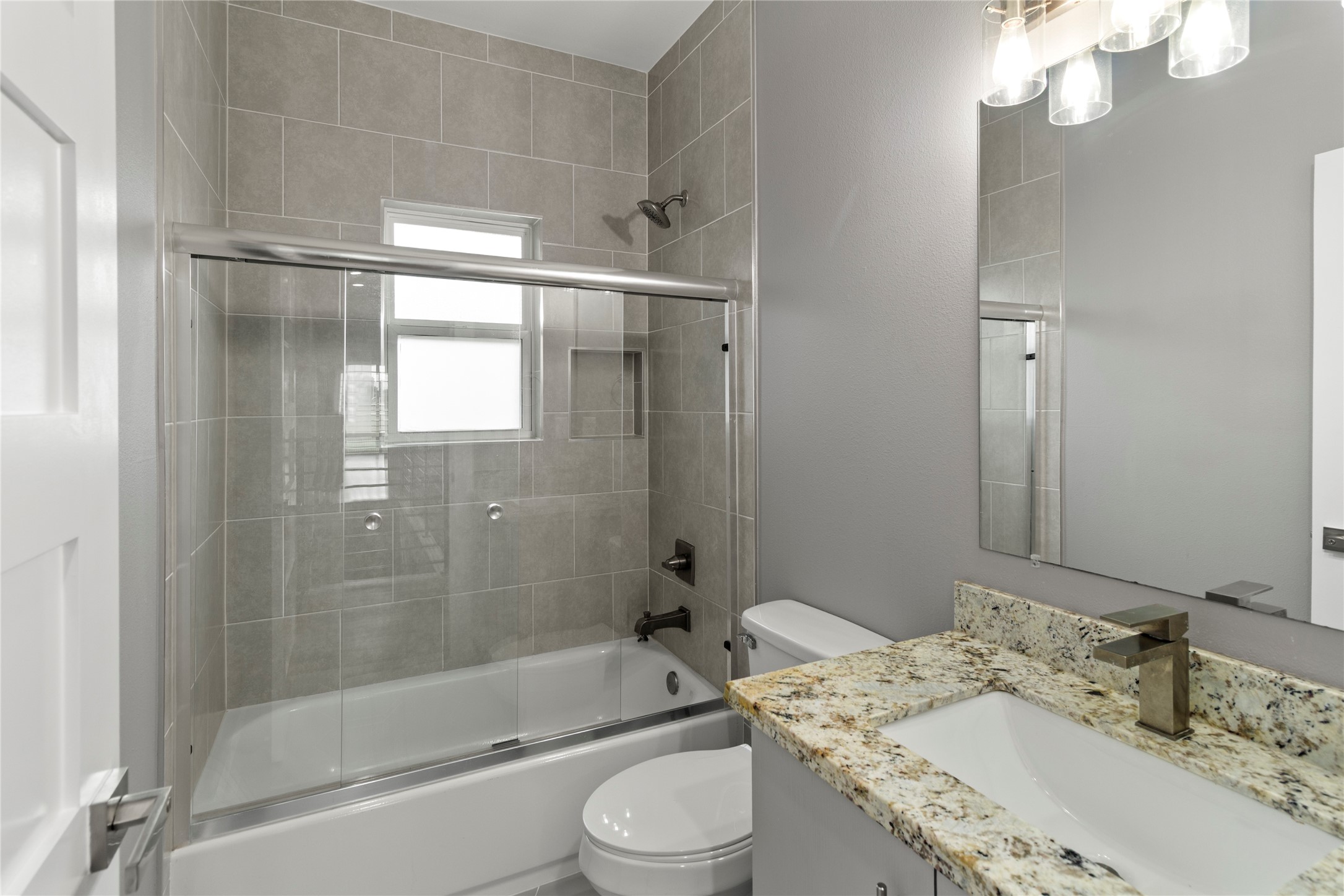 3923 Yale Street B Property Photo 17