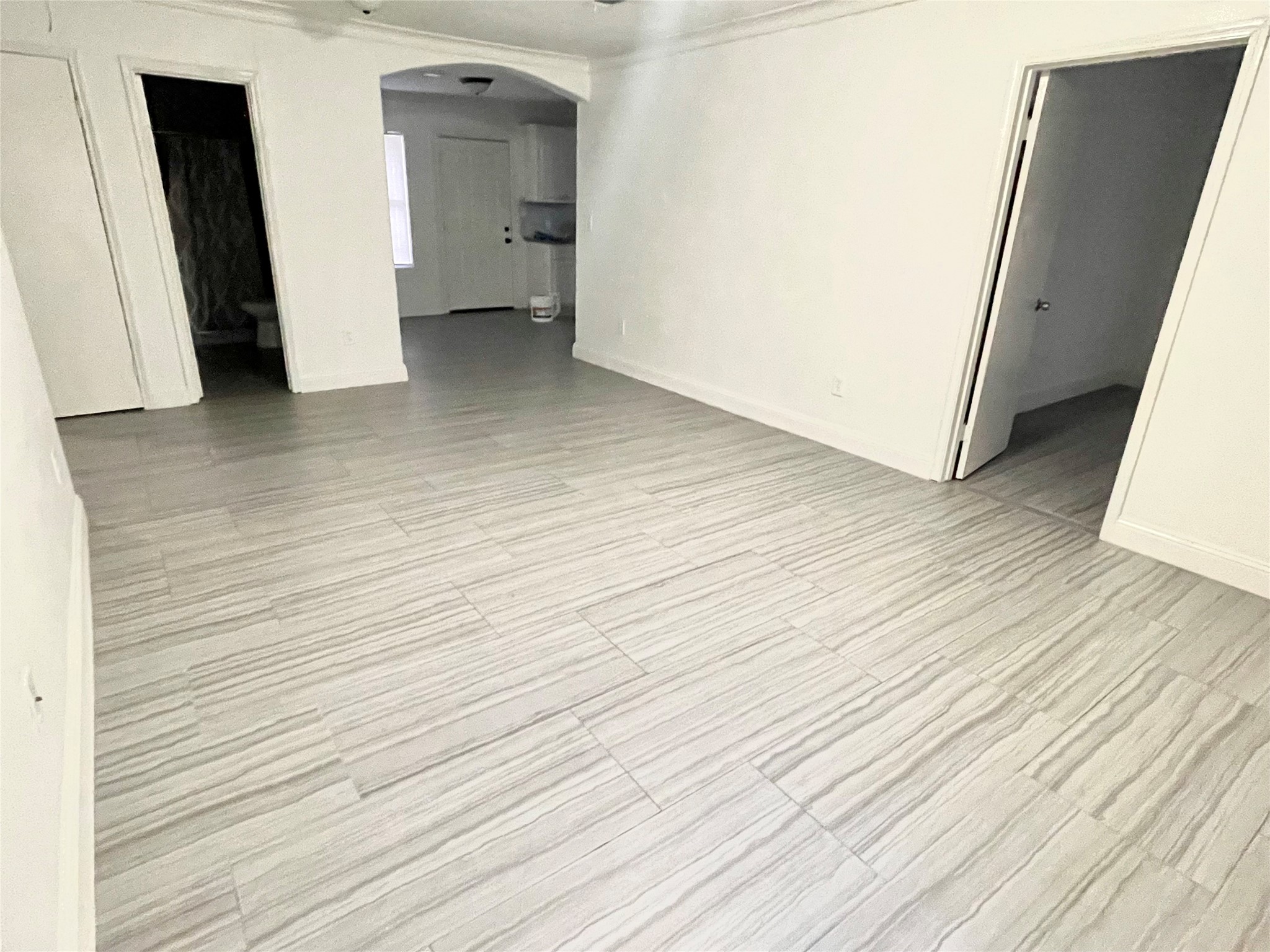 4421 Mayflower Street Property Photo 2