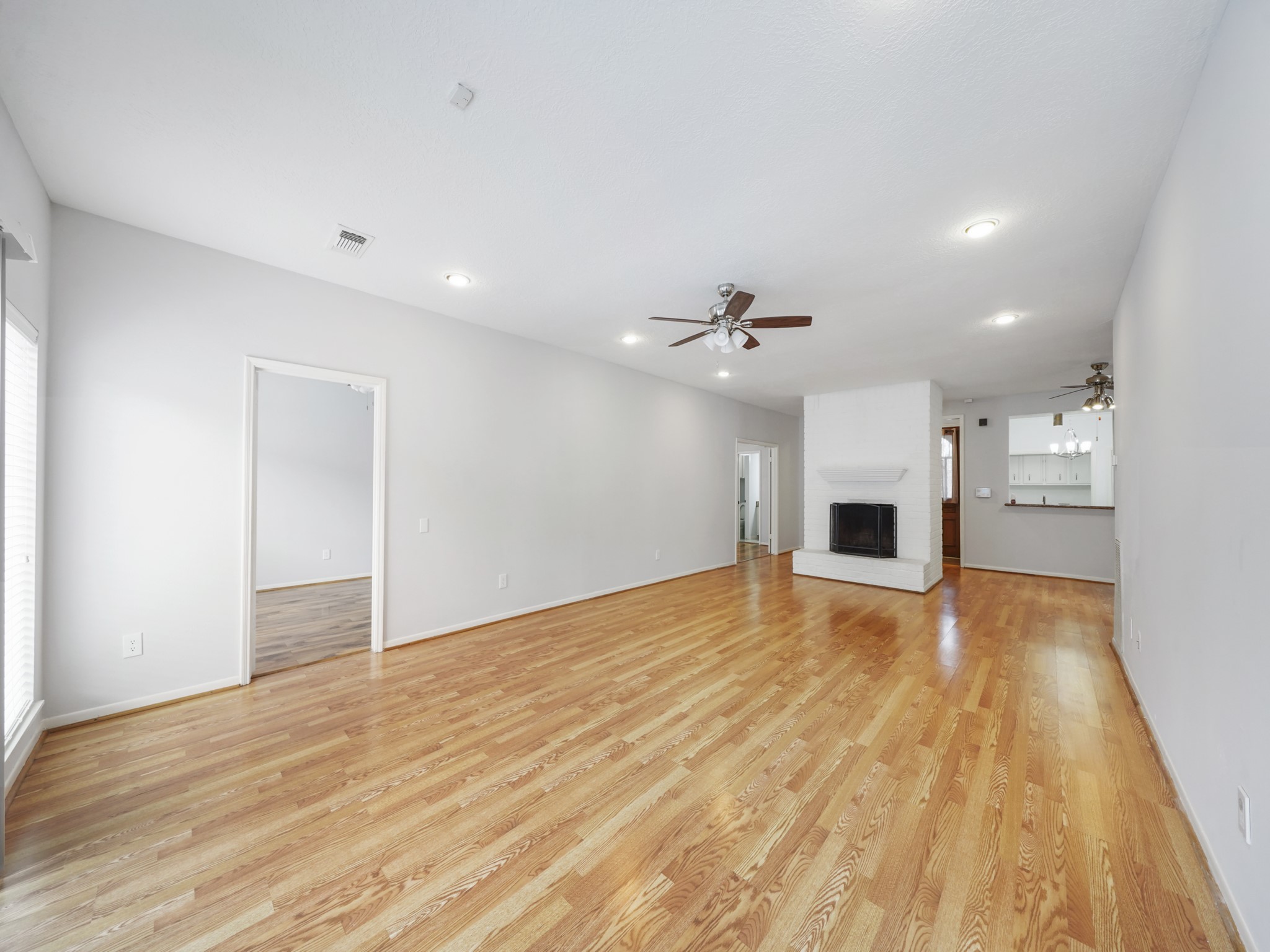 2226 Jamara Lane Property Photo 5