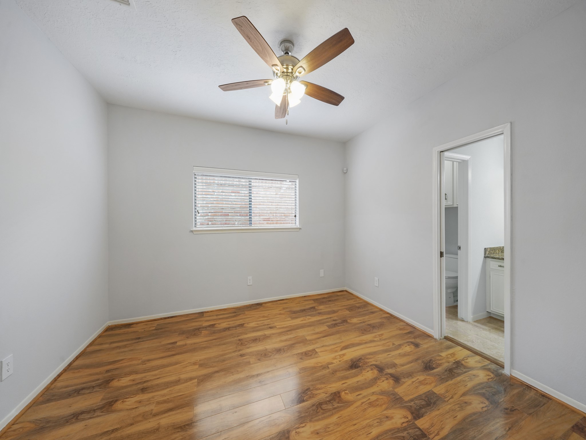 2226 Jamara Lane Property Photo 16