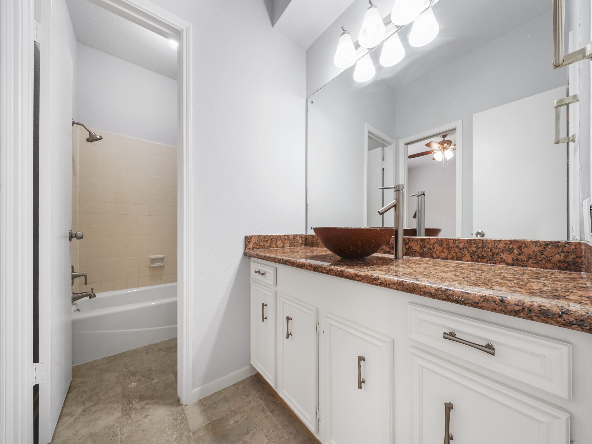 2226 Jamara Lane Property Photo 17