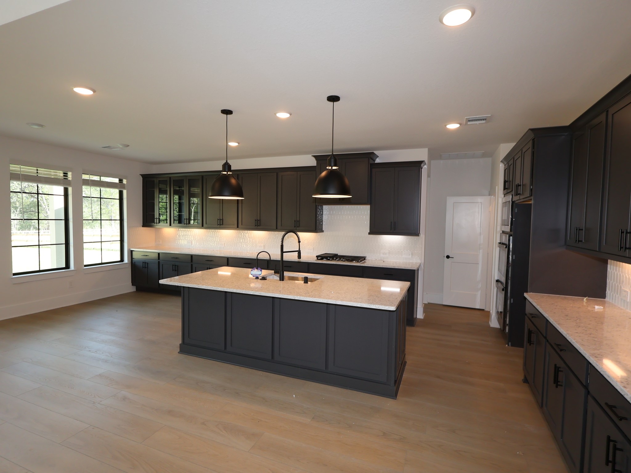 407 6th Street Property Photo 13