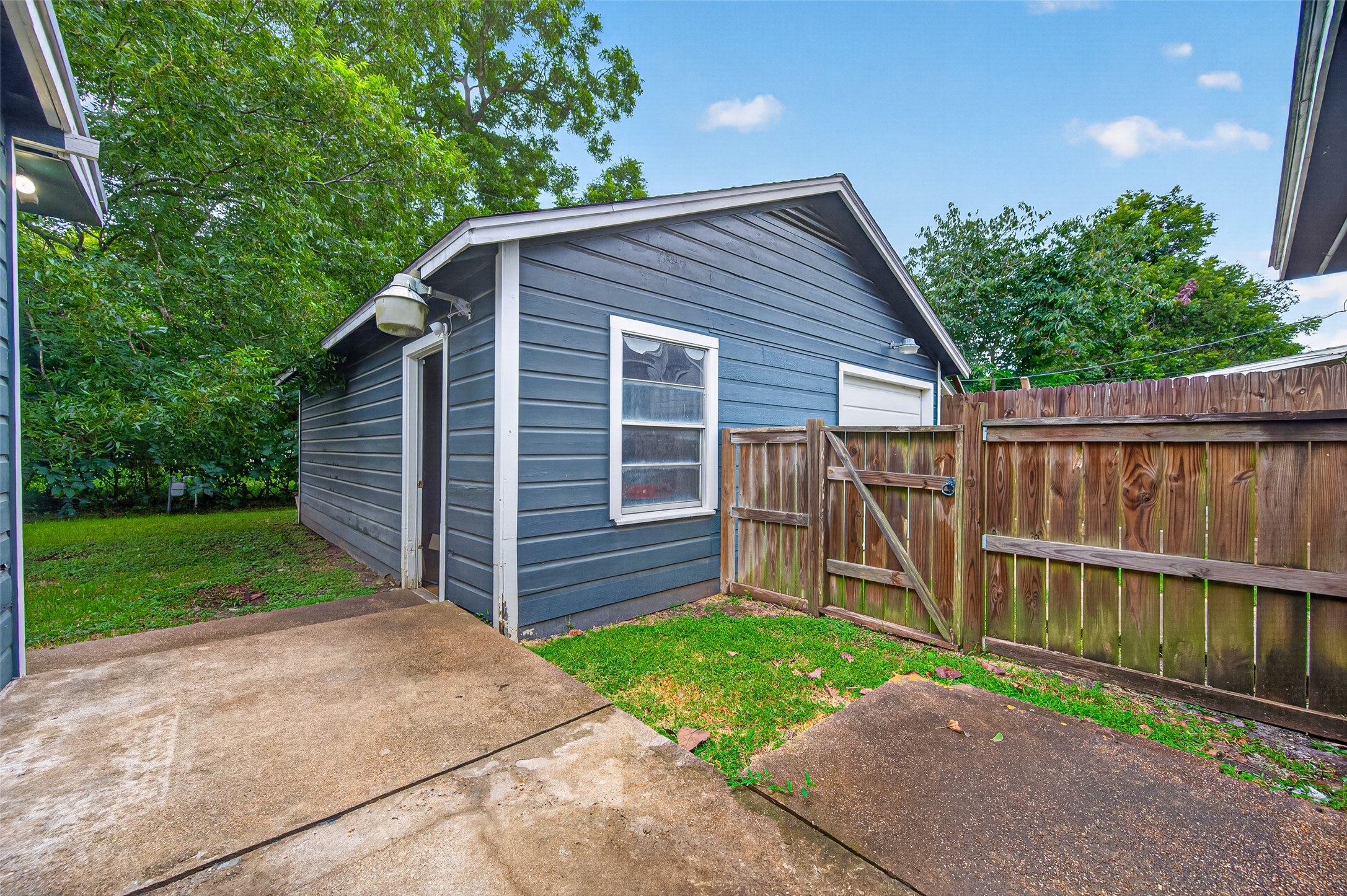 1114 Woodbine Drive Property Photo 12