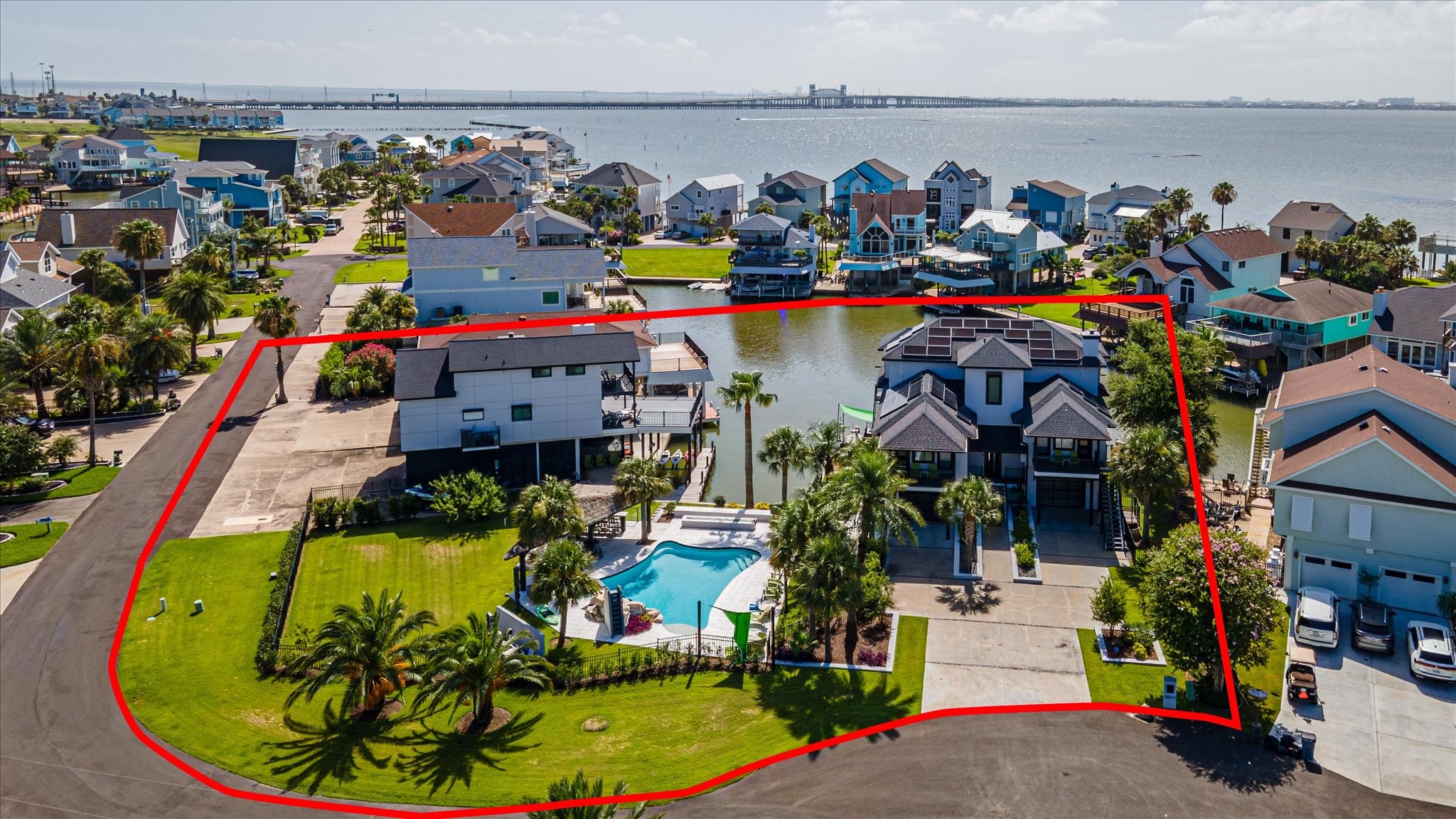 1047 & 1027 Long Reach Drive Property Photo 4