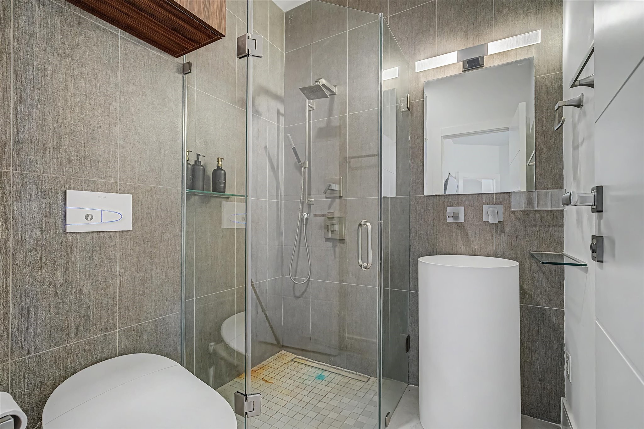1047 & 1027 Long Reach Drive Property Photo 21
