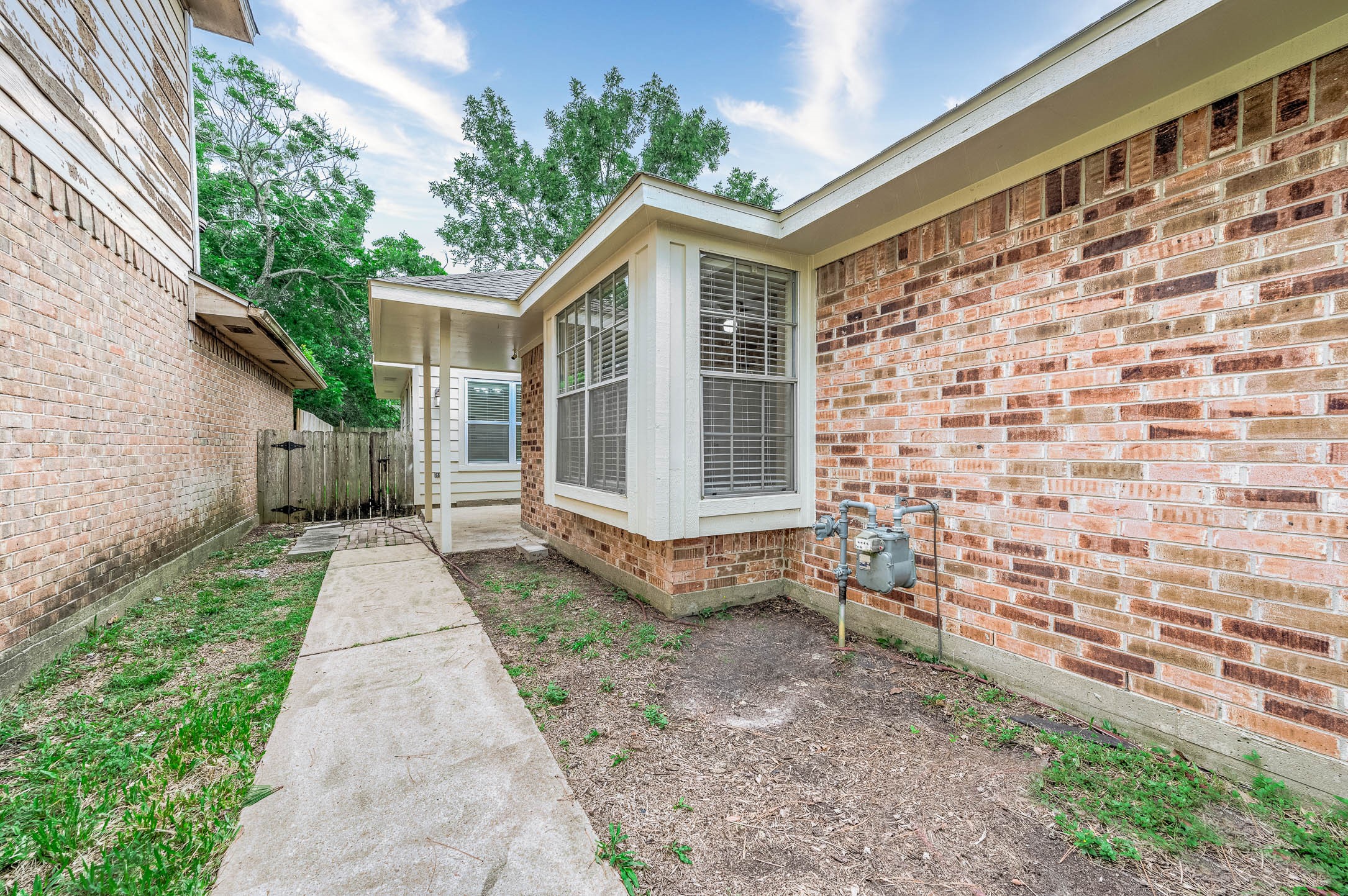 103 Avocado Street Property Photo 4
